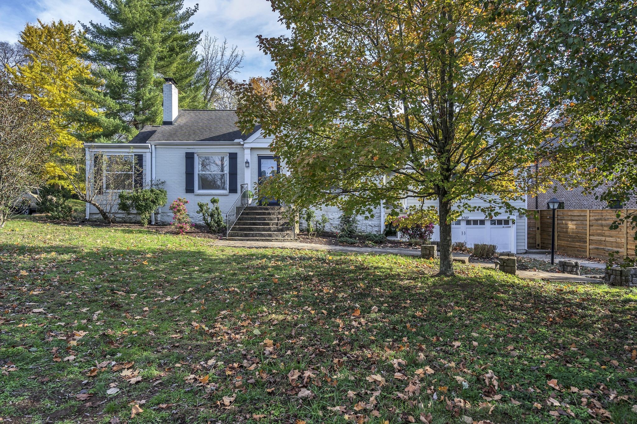 2907 Compton Rd