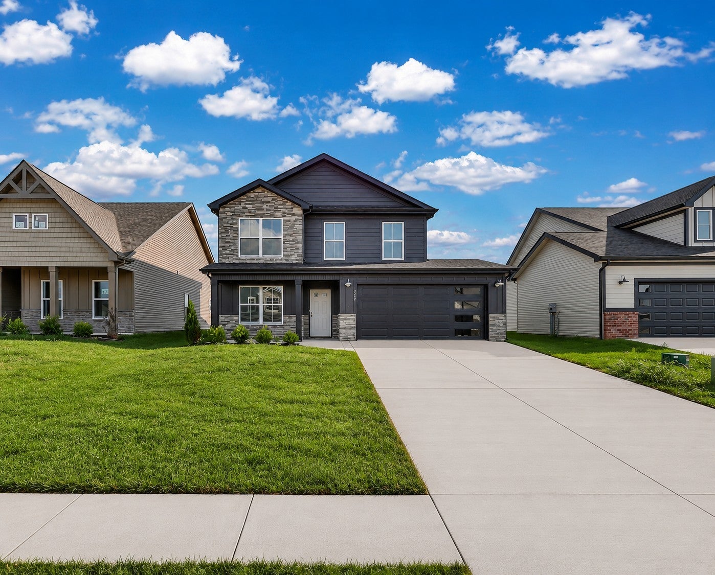 2729 Brewster Dr