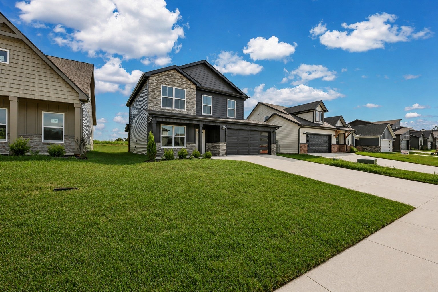 2729 Brewster Dr