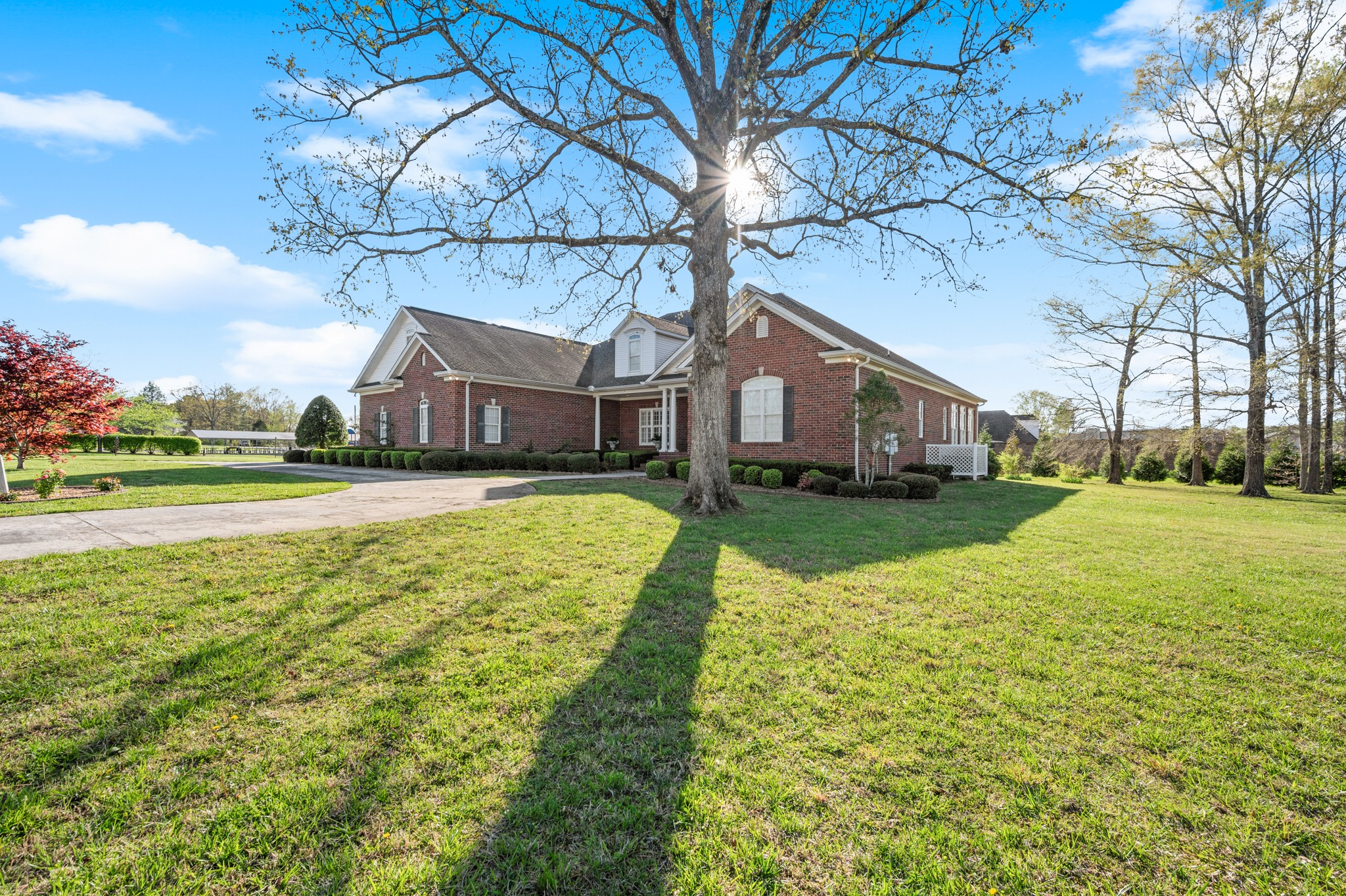 107 Heritage Cir