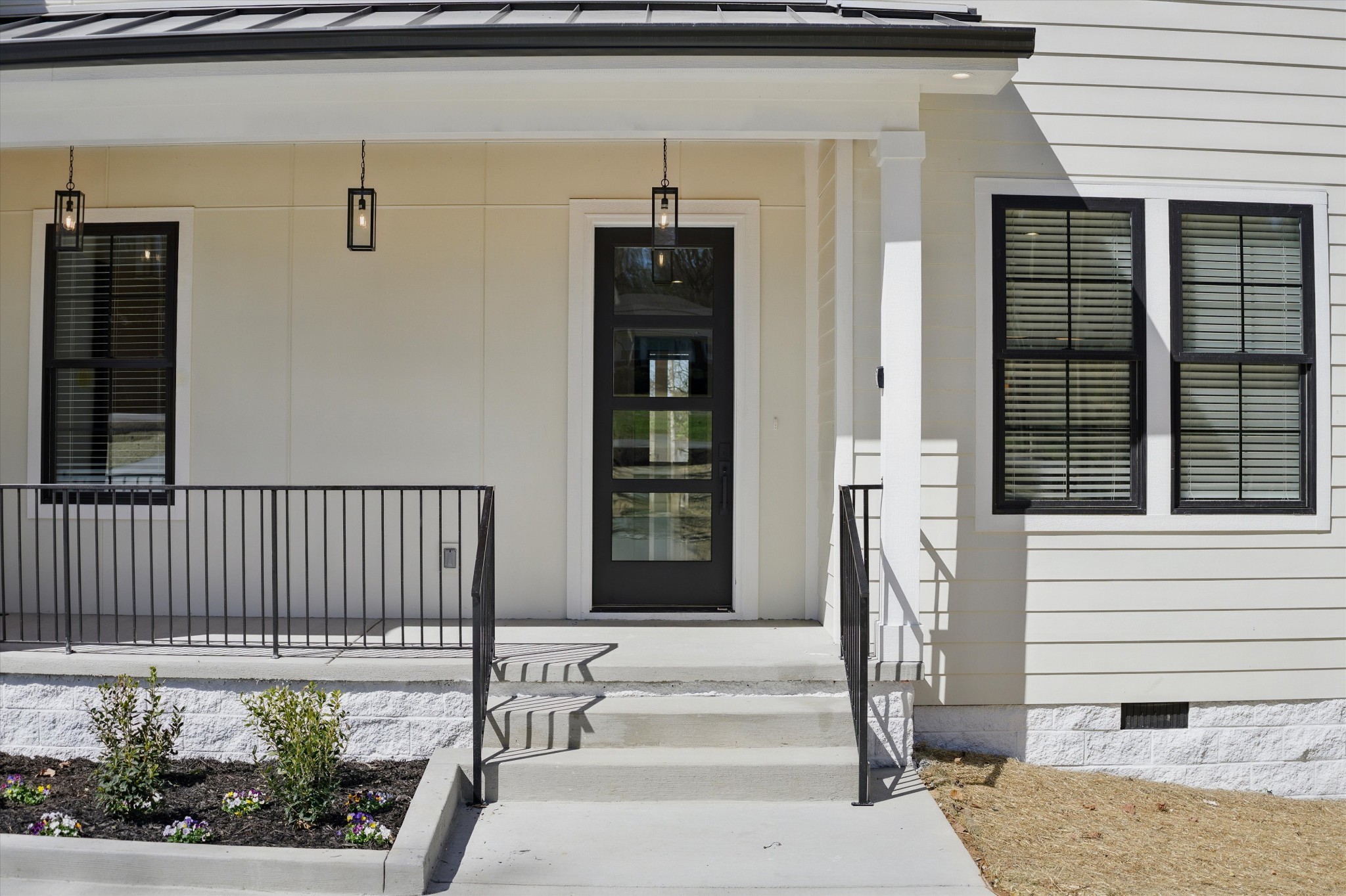 329 Lawndale Dr