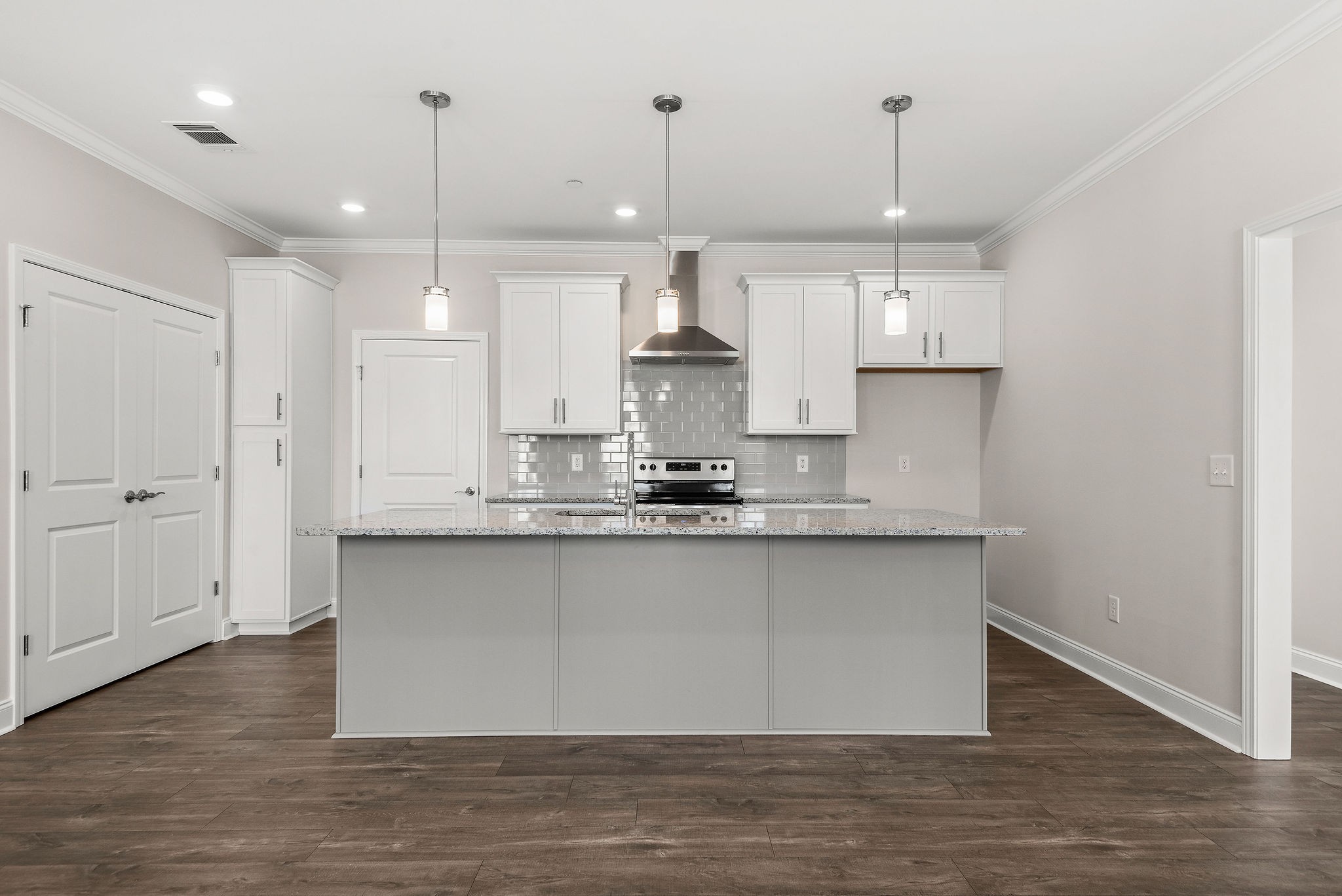 836 Goswell Dr 3