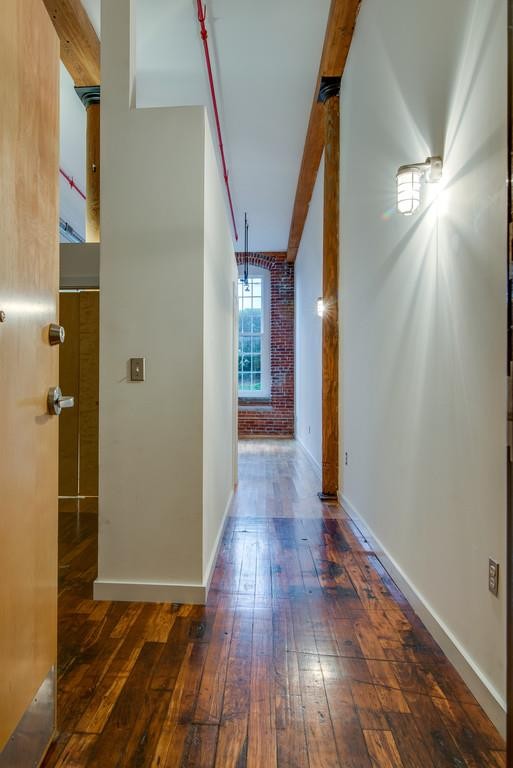 View Nashville, TN 37208 condo