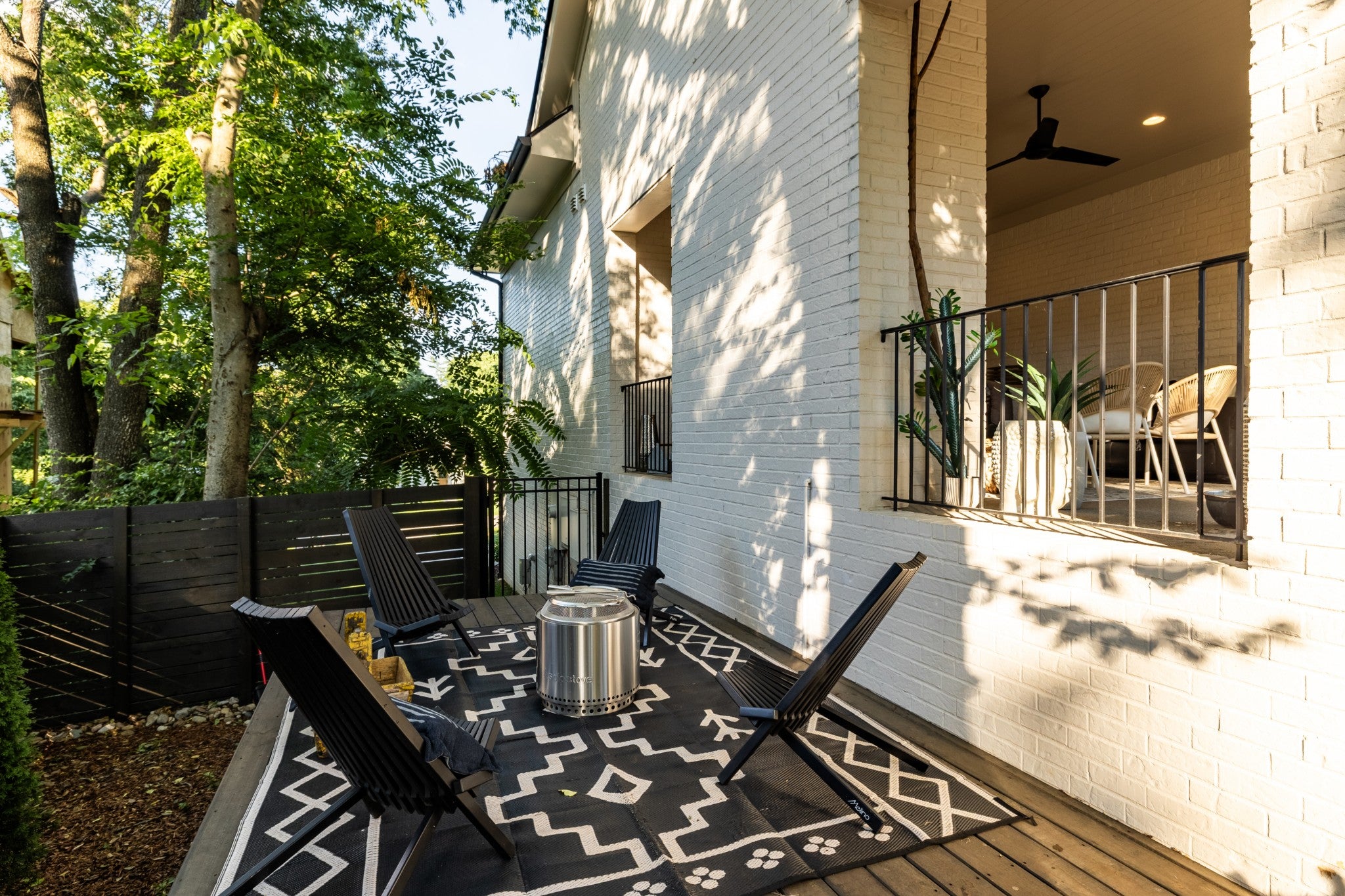 3601 Rainbow Pl