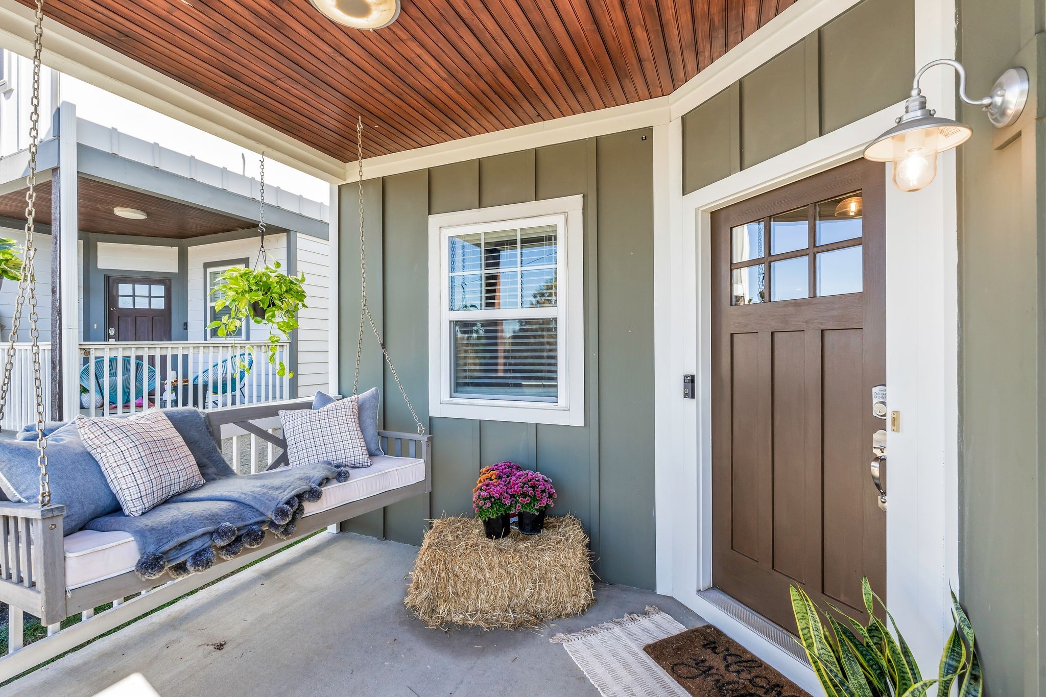 3817 Dr Walter S Davis Blvd