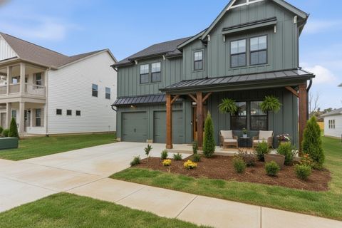 3989 Kathie Dr Thompsons Station TN 37179