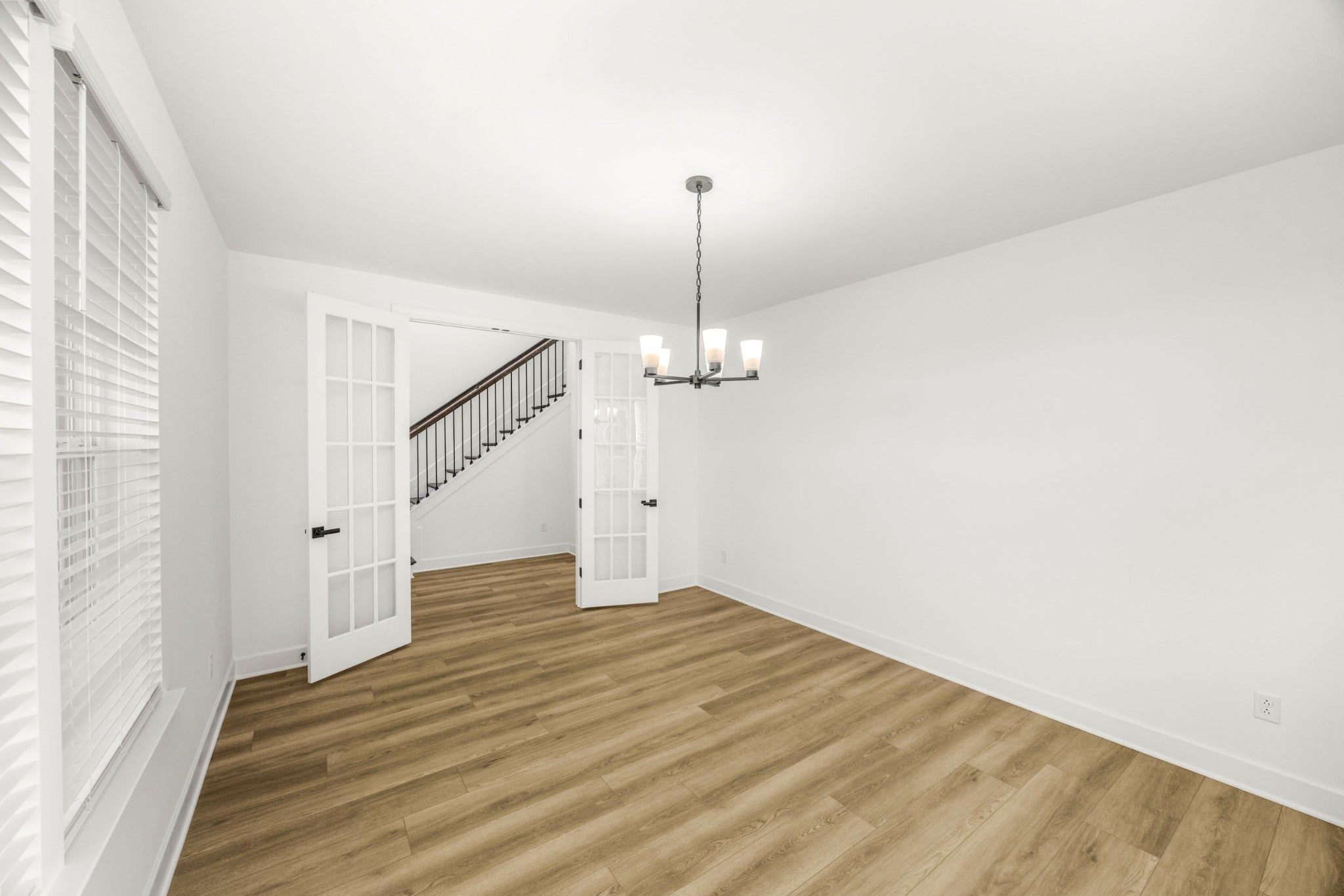 106 E Hill St