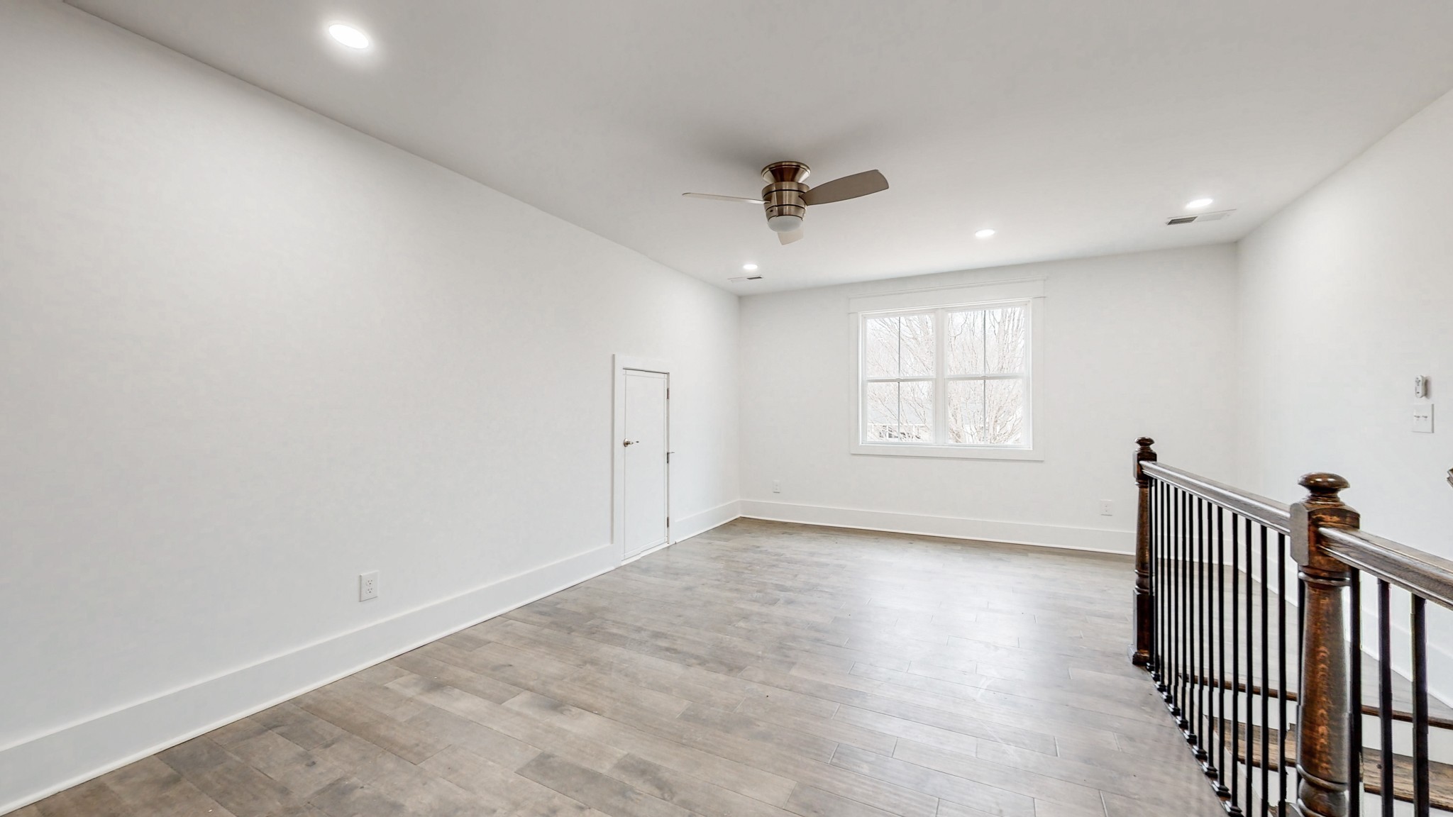 Murfreesboro, Tennessee 37128, United States, 3 Bedrooms Bedrooms, ,3 BathroomsBathrooms,Residential,Pending,80436