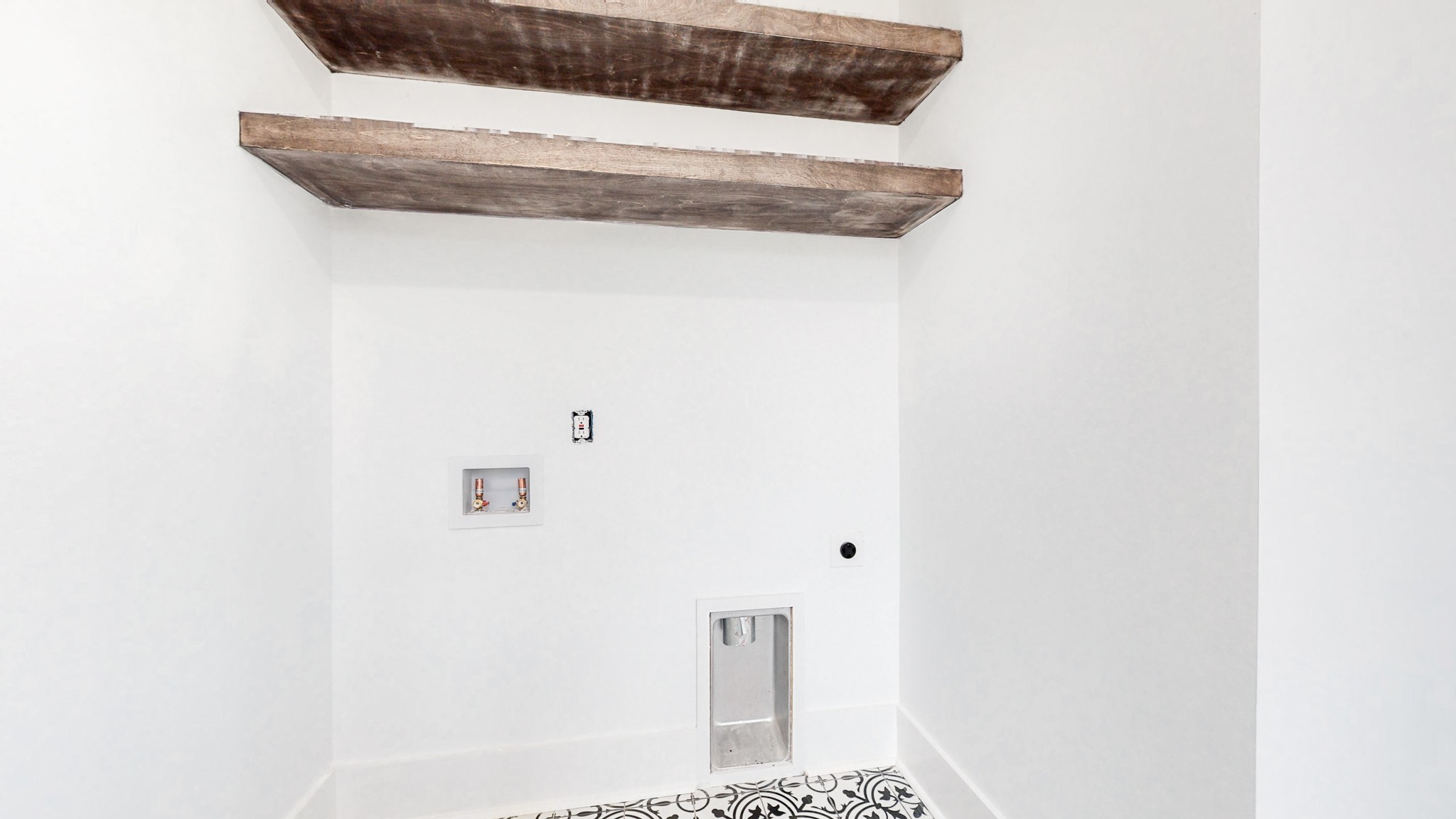 Murfreesboro, Tennessee 37128, United States, 3 Bedrooms Bedrooms, ,3 BathroomsBathrooms,Residential,Pending,80436