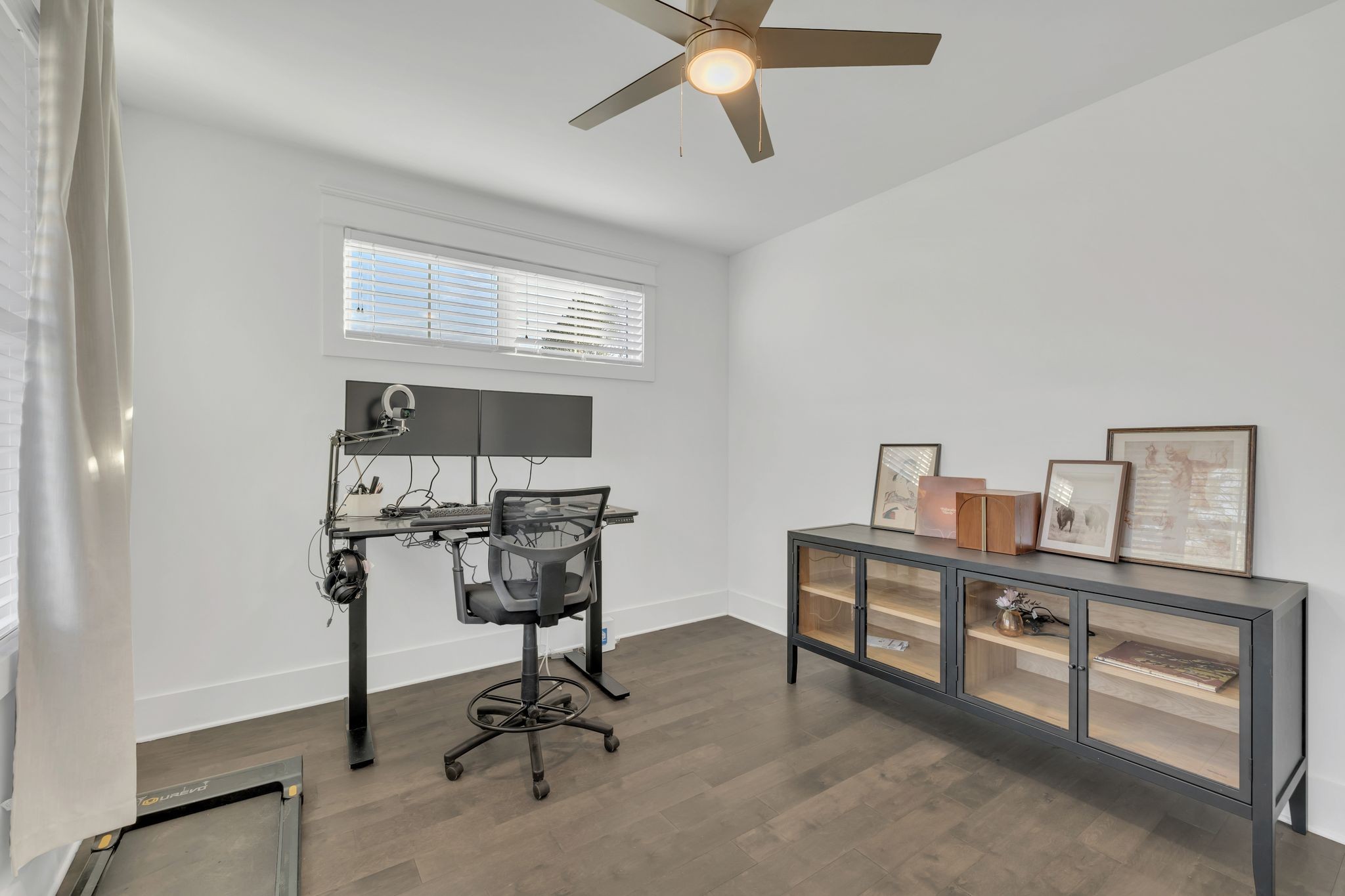 Murfreesboro, Tennessee 37128, United States, 3 Bedrooms Bedrooms, ,3 BathroomsBathrooms,Residential,Pending,80436