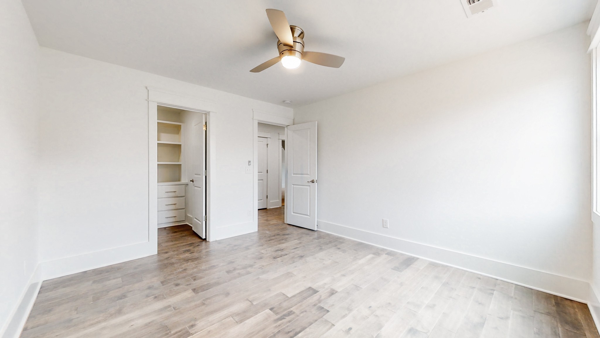 Murfreesboro, Tennessee 37128, United States, 3 Bedrooms Bedrooms, ,3 BathroomsBathrooms,Residential,Pending,80436