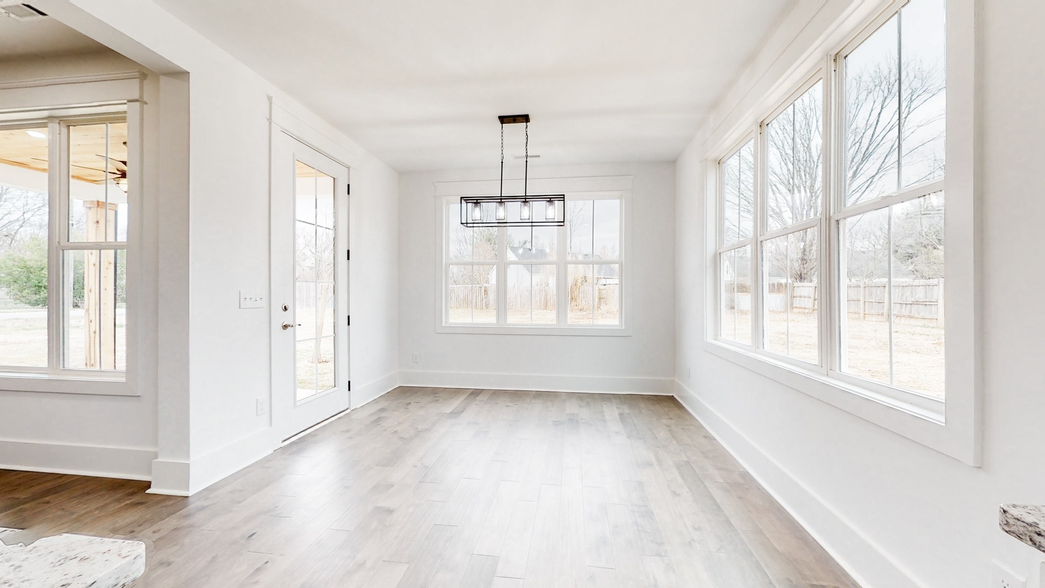 Murfreesboro, Tennessee 37128, United States, 3 Bedrooms Bedrooms, ,3 BathroomsBathrooms,Residential,Pending,80436