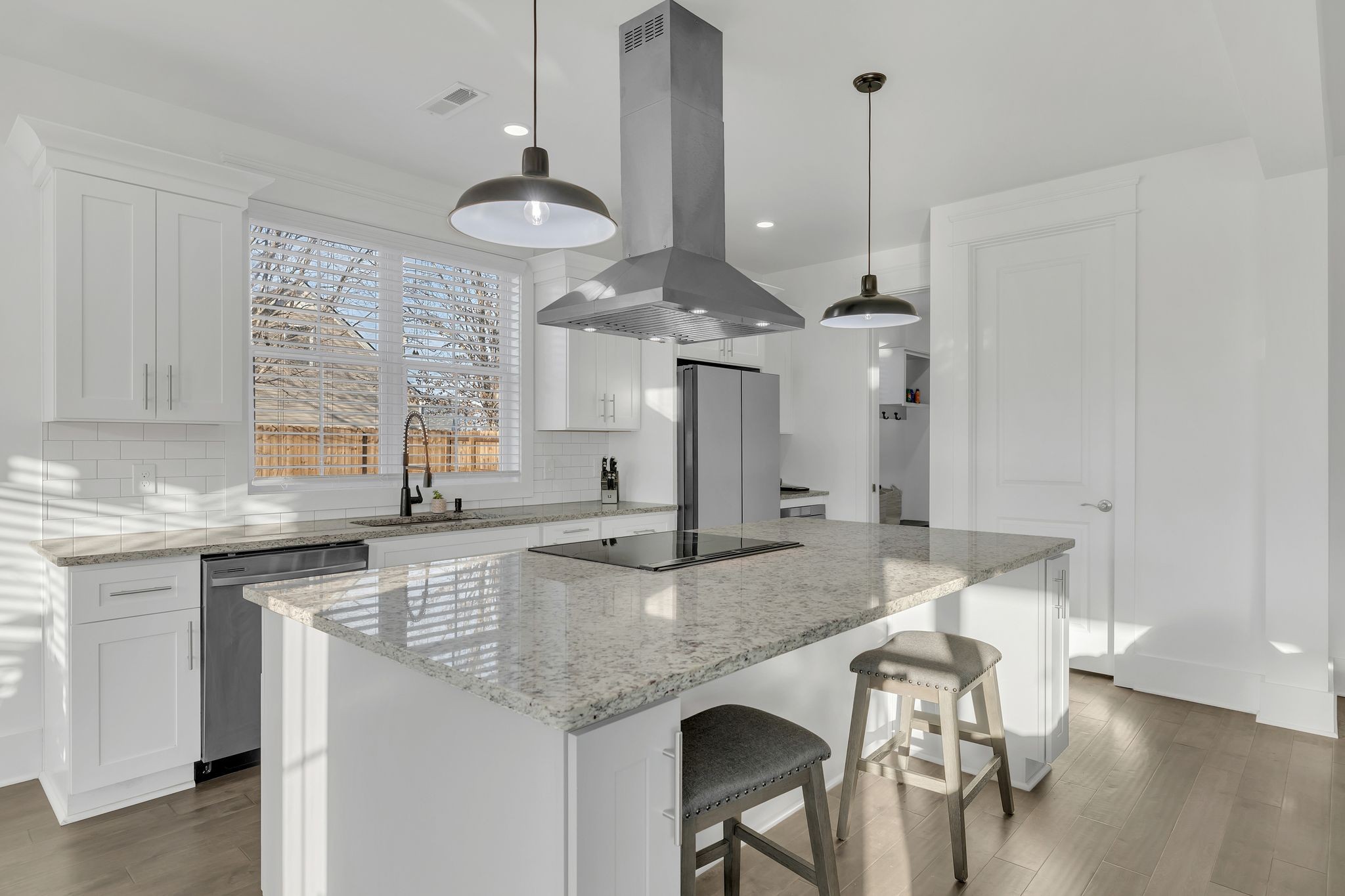 Murfreesboro, Tennessee 37128, United States, 3 Bedrooms Bedrooms, ,3 BathroomsBathrooms,Residential,Pending,80436