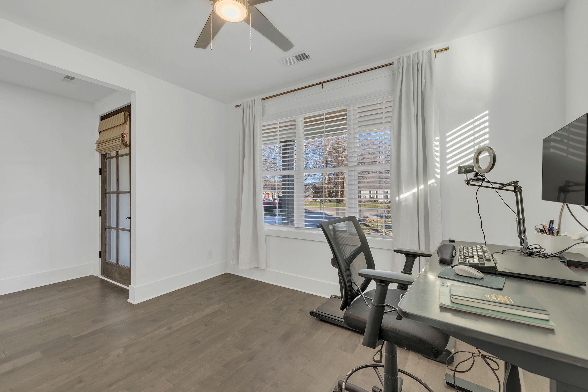 Murfreesboro, Tennessee 37128, United States, 3 Bedrooms Bedrooms, ,3 BathroomsBathrooms,Residential,Pending,80436