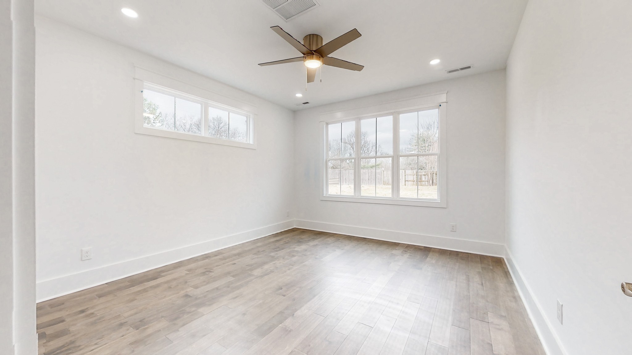 Murfreesboro, Tennessee 37128, United States, 3 Bedrooms Bedrooms, ,3 BathroomsBathrooms,Residential,Pending,80436