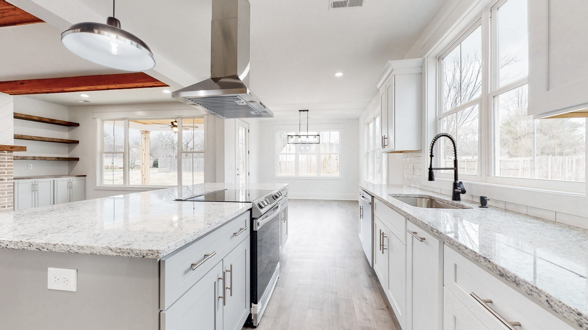 Murfreesboro, Tennessee 37128, United States, 3 Bedrooms Bedrooms, ,3 BathroomsBathrooms,Residential,Pending,80436