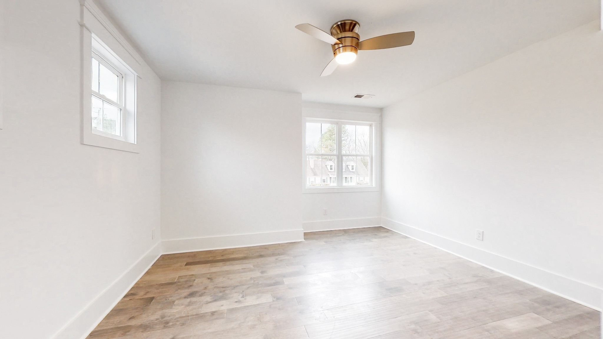 Murfreesboro, Tennessee 37128, United States, 3 Bedrooms Bedrooms, ,3 BathroomsBathrooms,Residential,Pending,80436