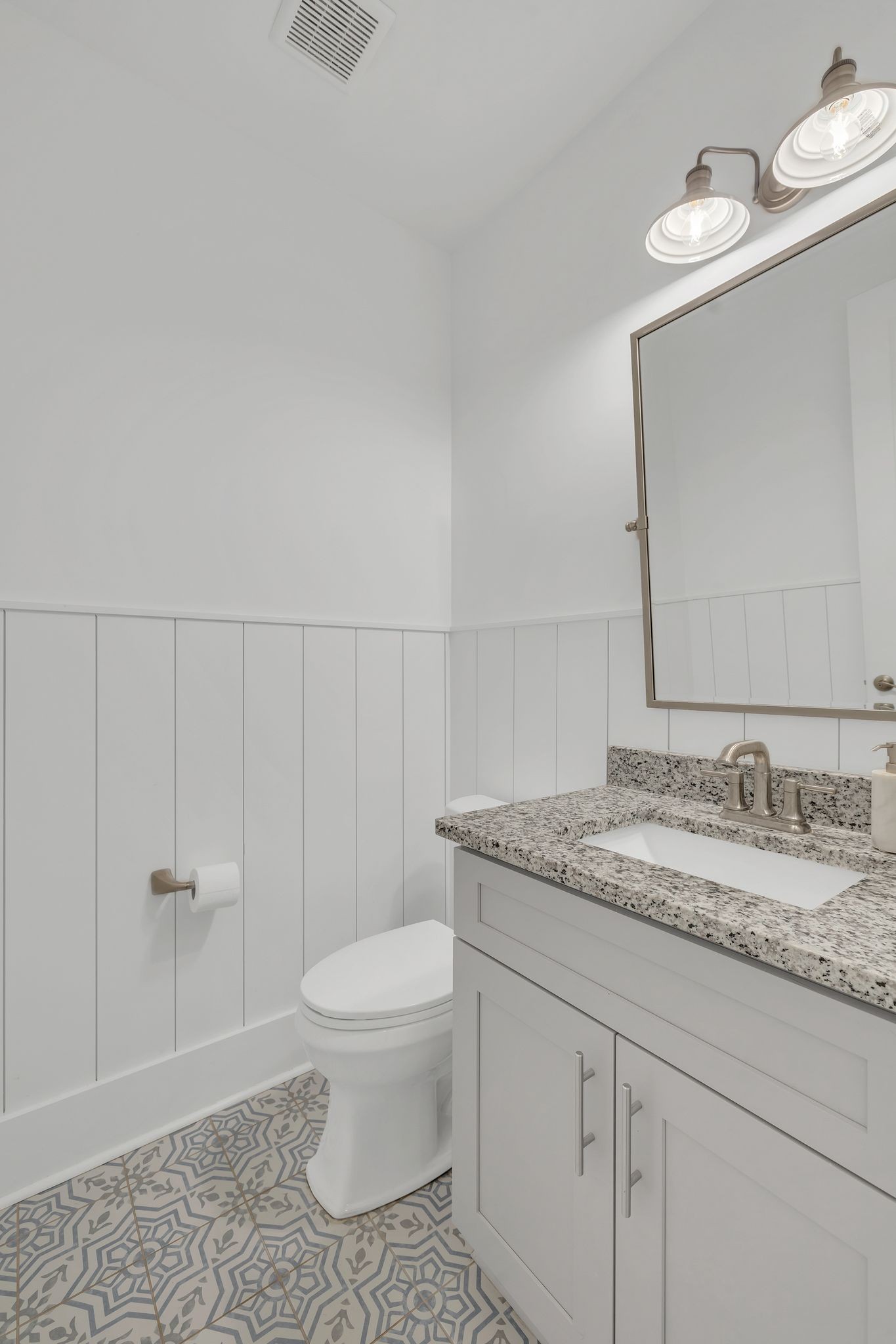 Murfreesboro, Tennessee 37128, United States, 3 Bedrooms Bedrooms, ,3 BathroomsBathrooms,Residential,Pending,80436