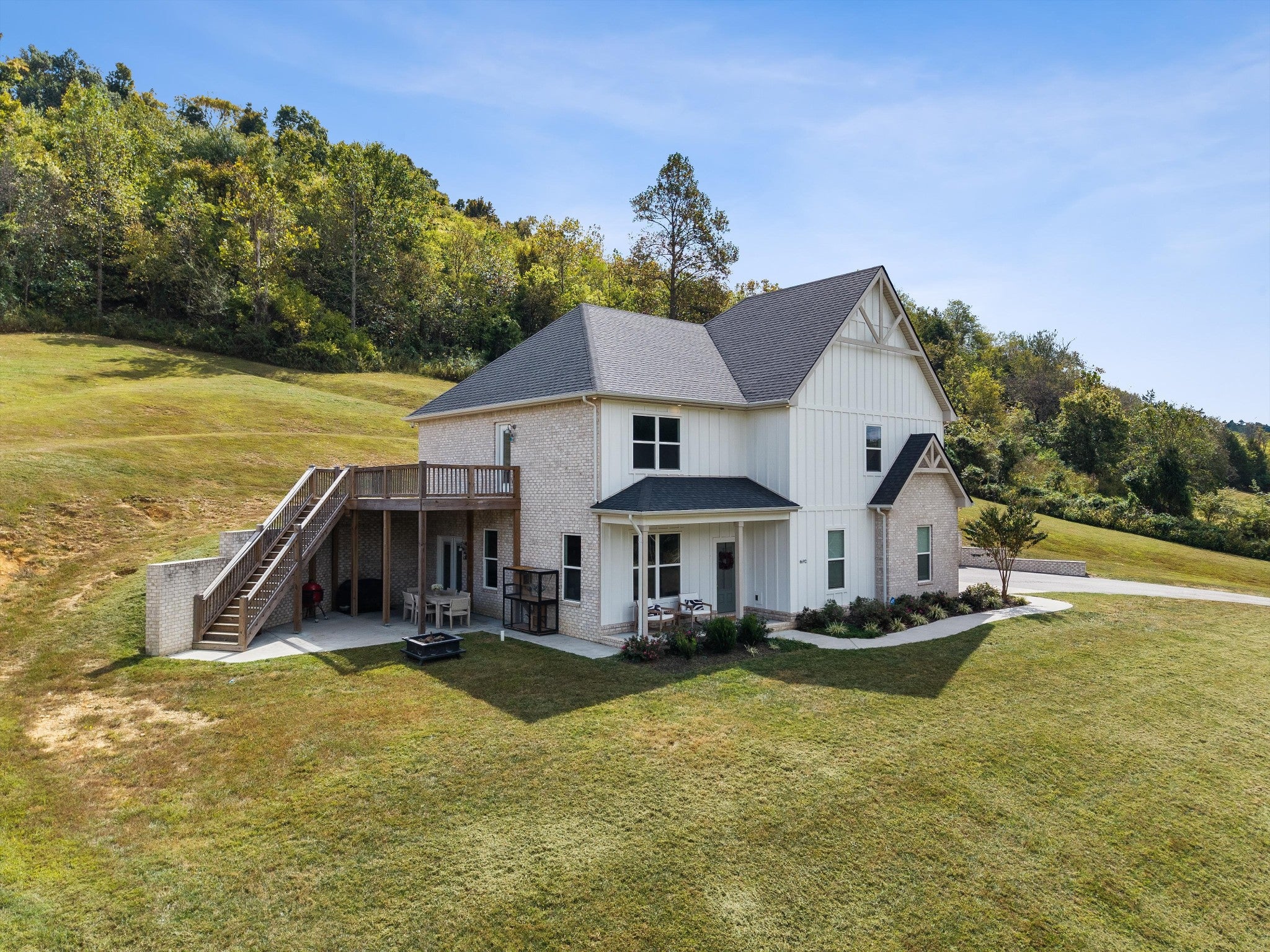 4692 Gossburg Rd