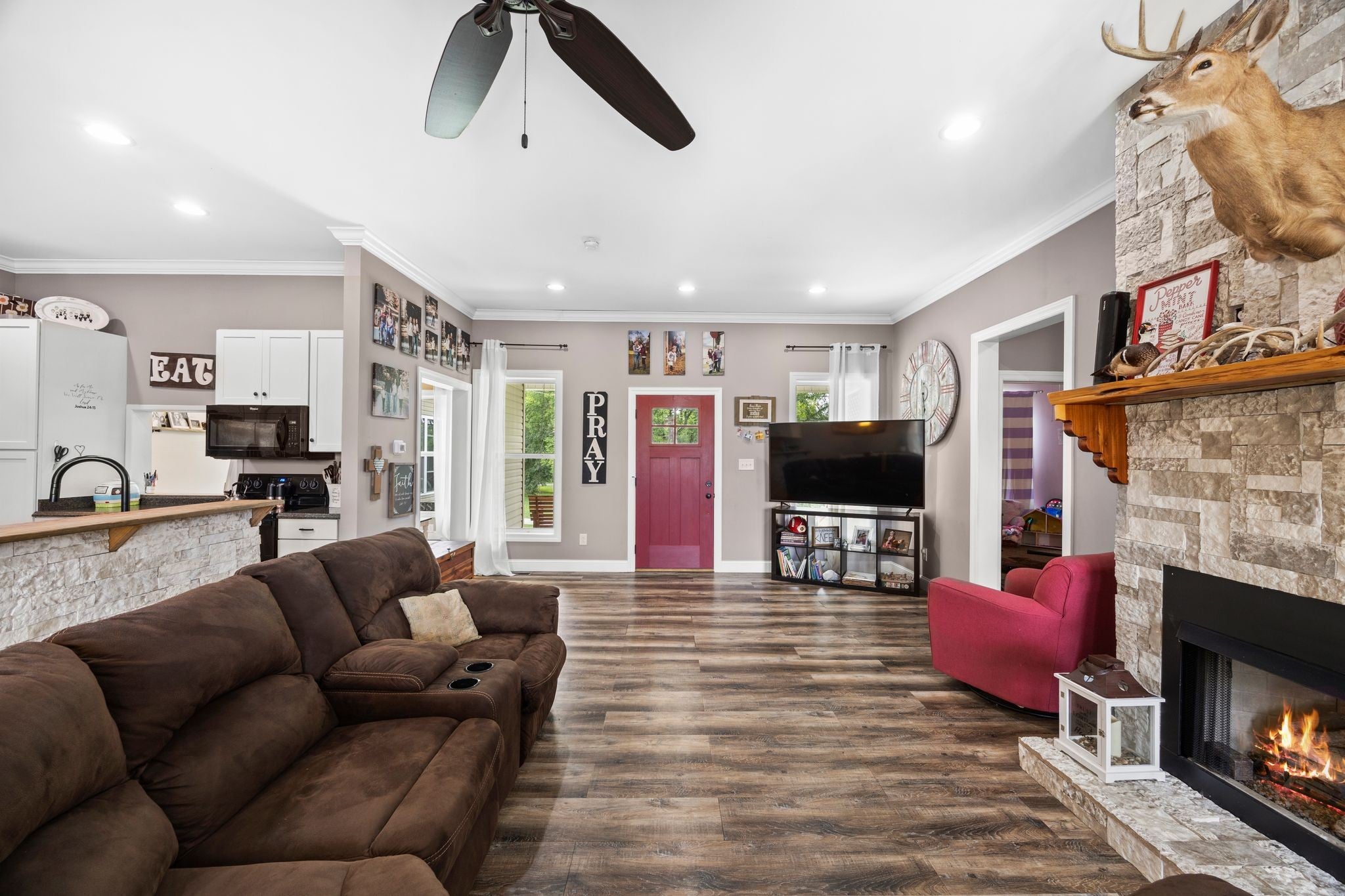 8551 Crawley Hill Rd