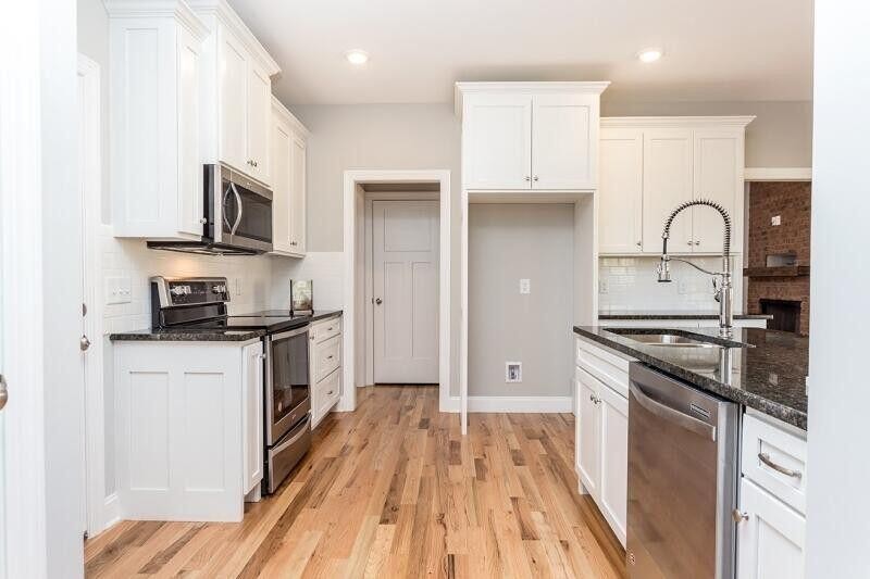 2043 Volunteer Drive SW