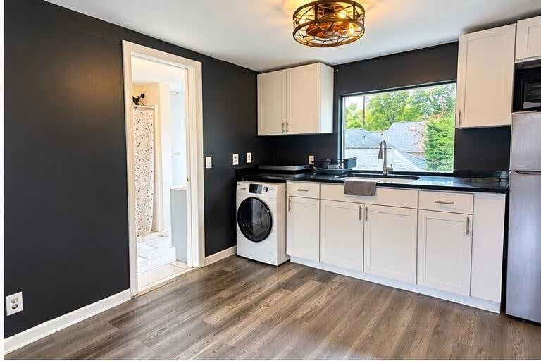 407 Colville Street C