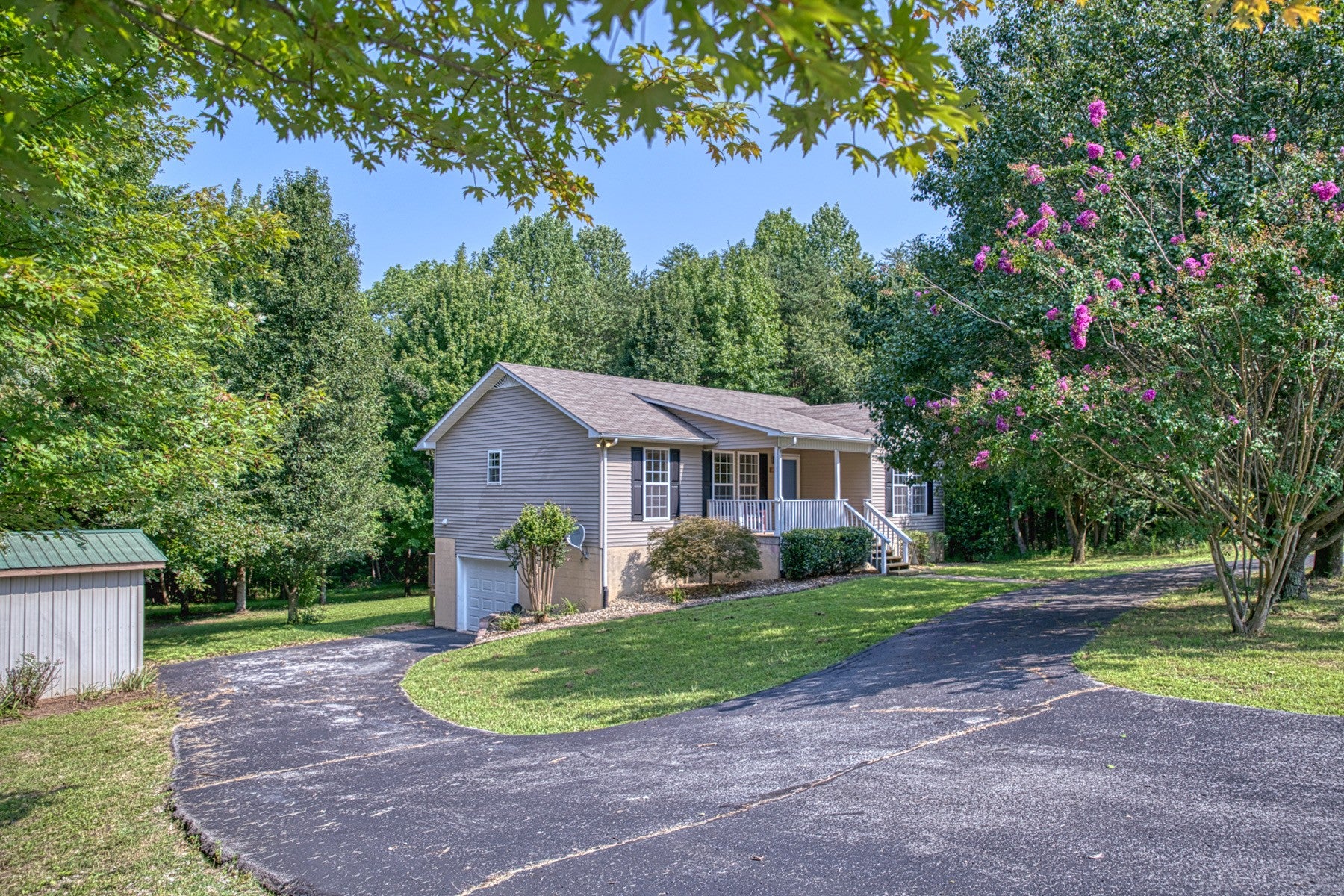 266 Bangham Rd E