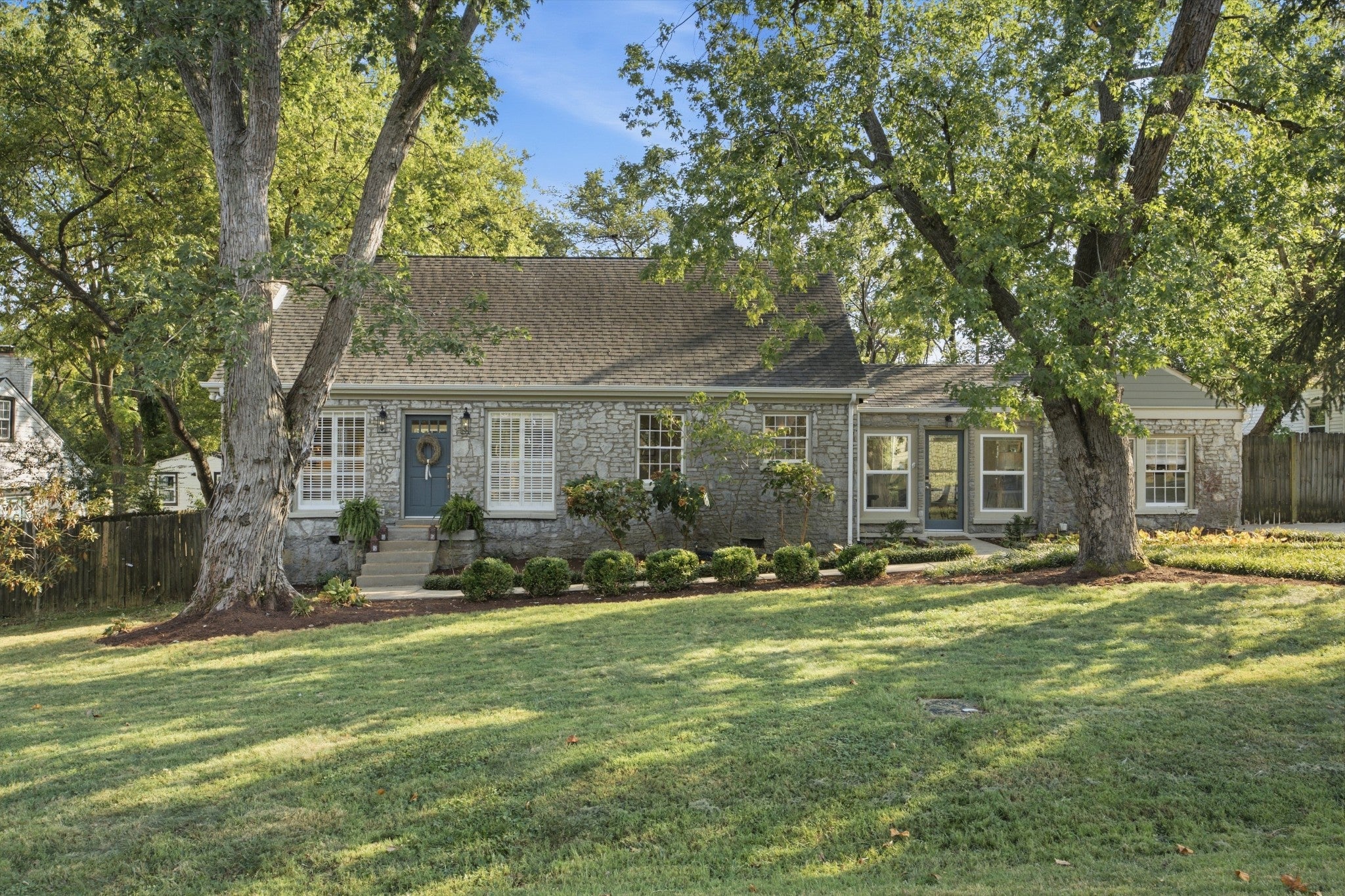 3-bed home sold in Nashville, TN 37216, 816 Gwynn Dr 816 Gwynn Dr, Nashville TN 37216 3-bed home, photo 1 of 55