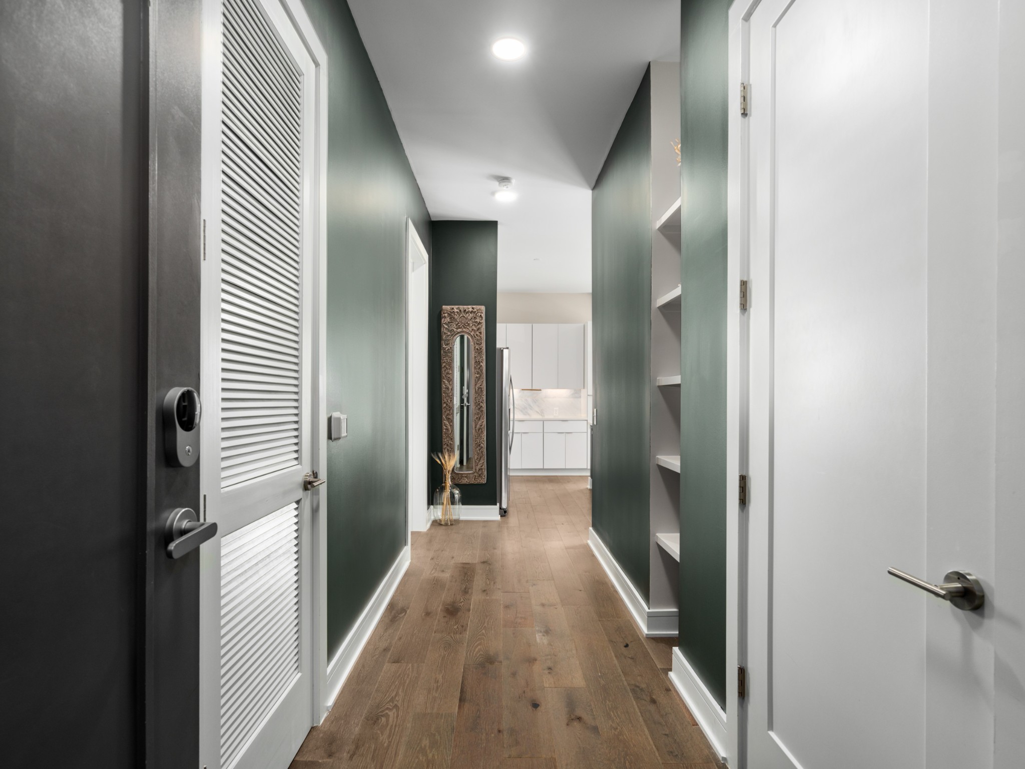 1125 10th Ave N 202