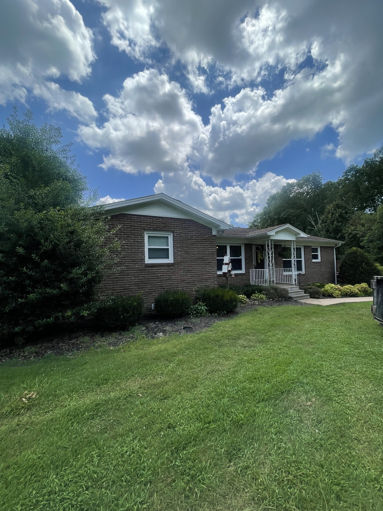 20 Bedrock Rd S
