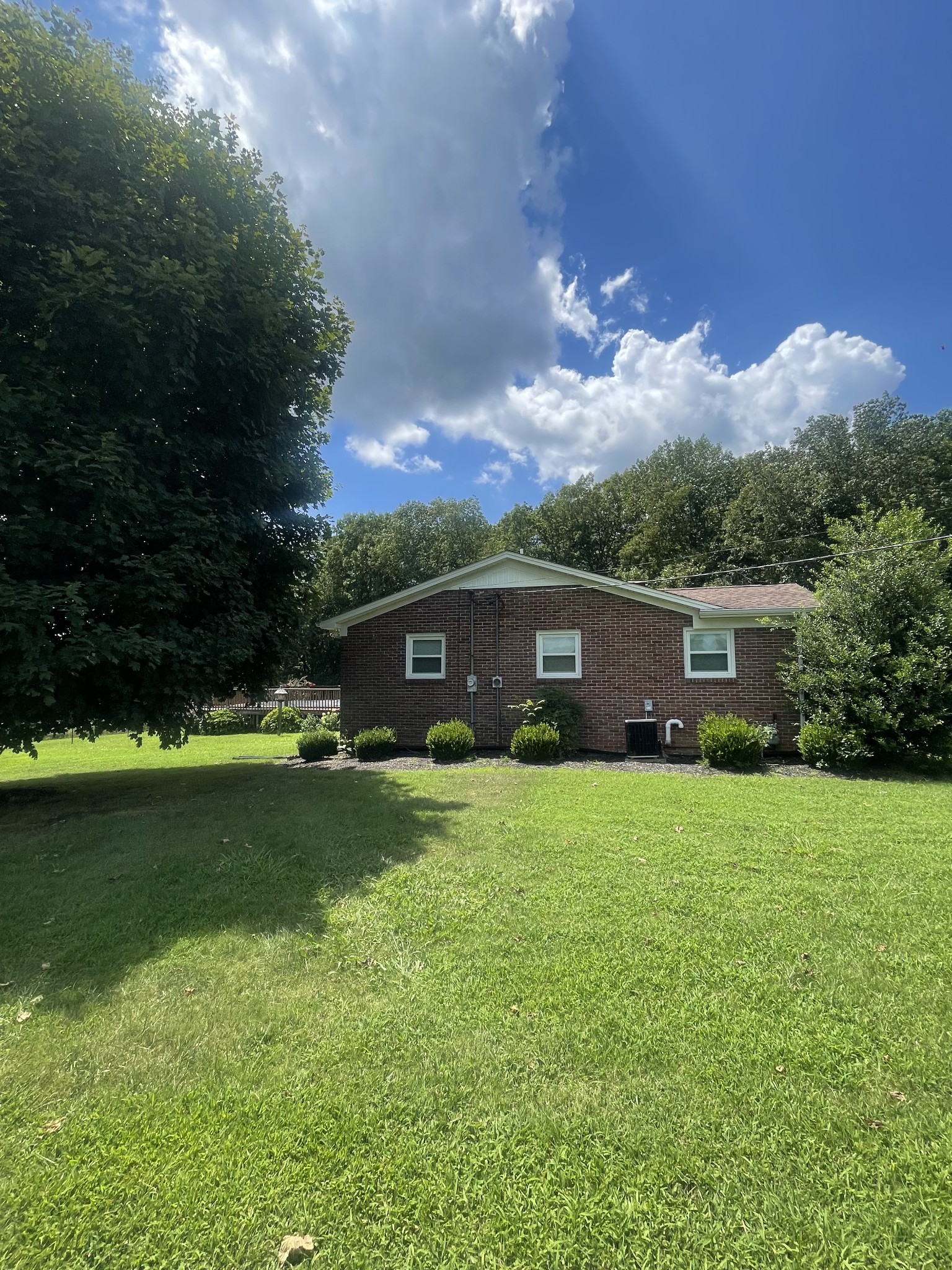 20 Bedrock Rd S