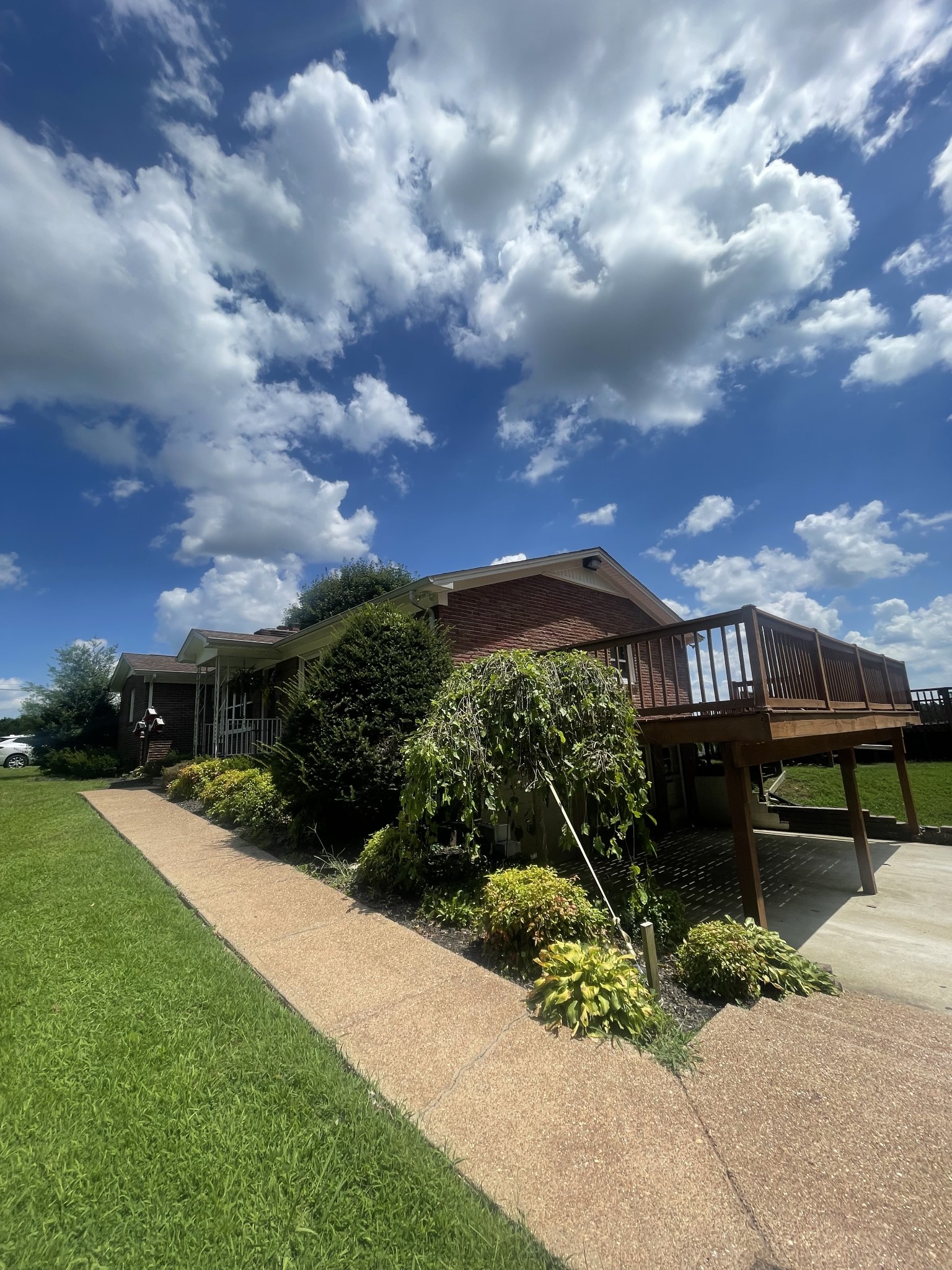 20 Bedrock Rd S