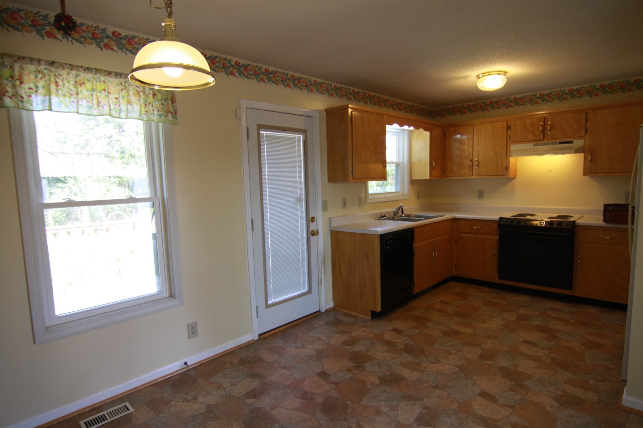 2424 Sphinx Ct
