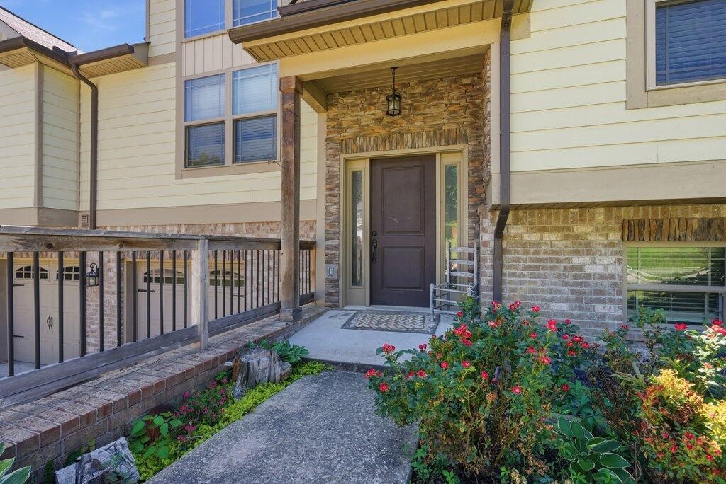 9023 Wood Dale Lane 202