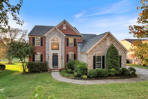 1063 Avery Trace Cir Hendersonville TN 37075