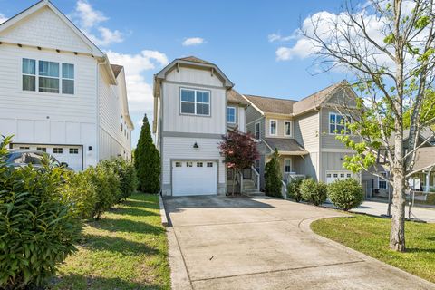 Photo of 6337A Alamo Pl, Nashville, TN 37209 (MLS # 3170605)