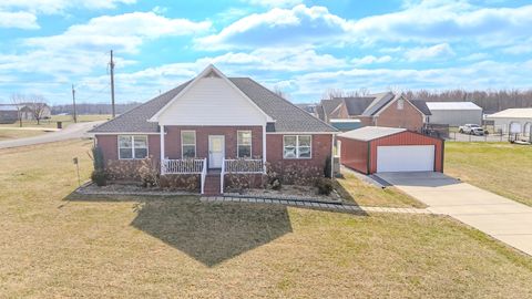 172 Hayden Drake Ln Lafayette TN 37083