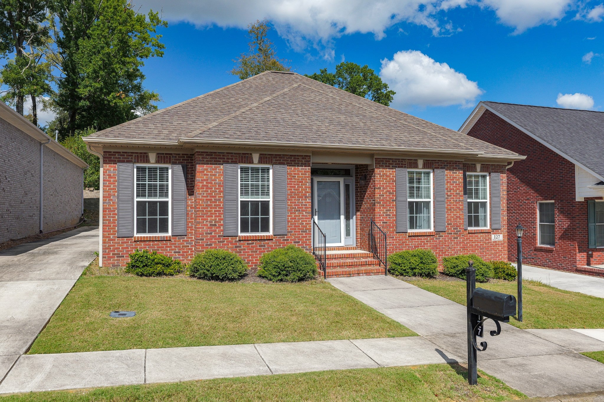 127 Riley Cir