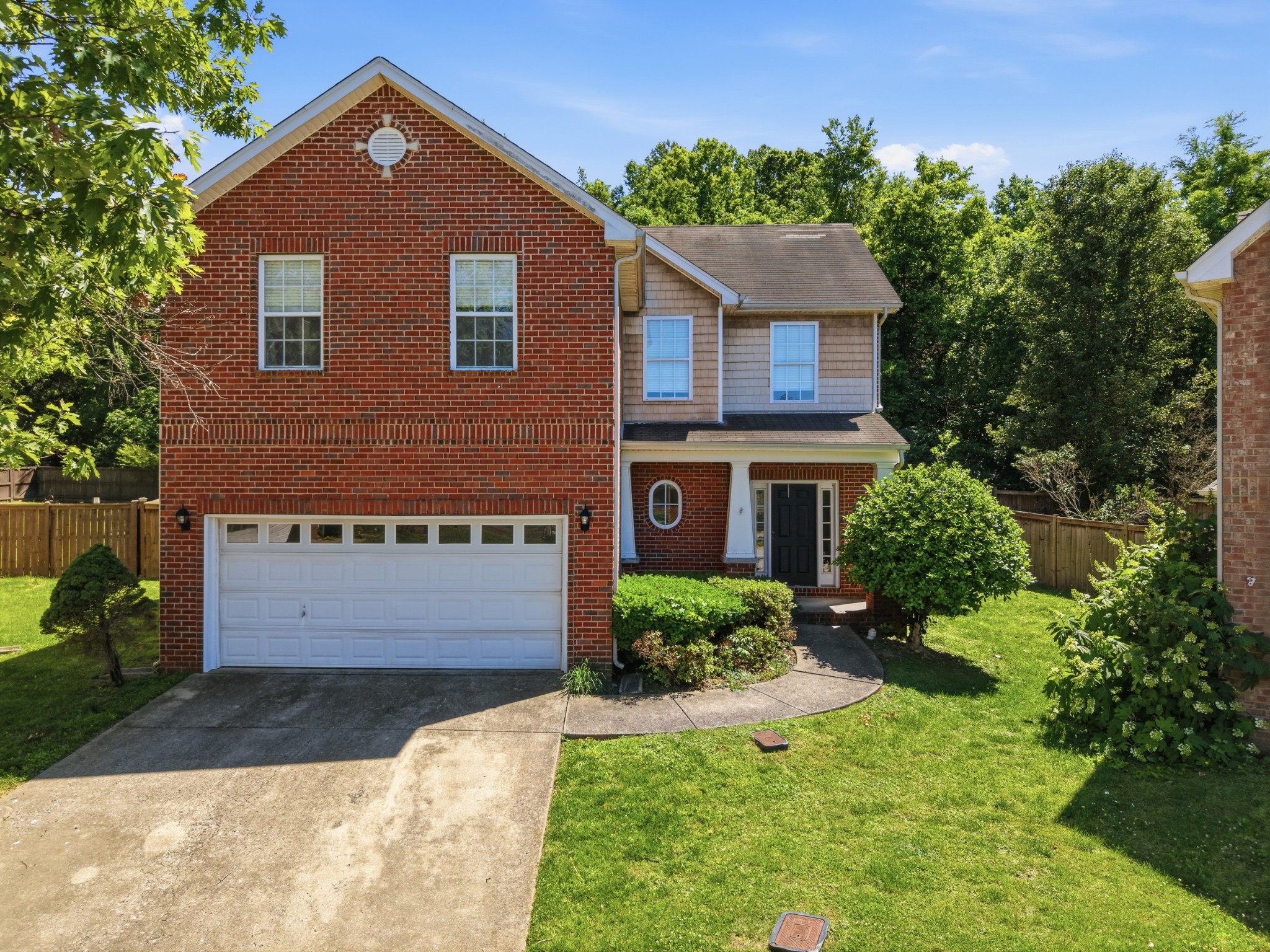6896 Bridgewater Dr