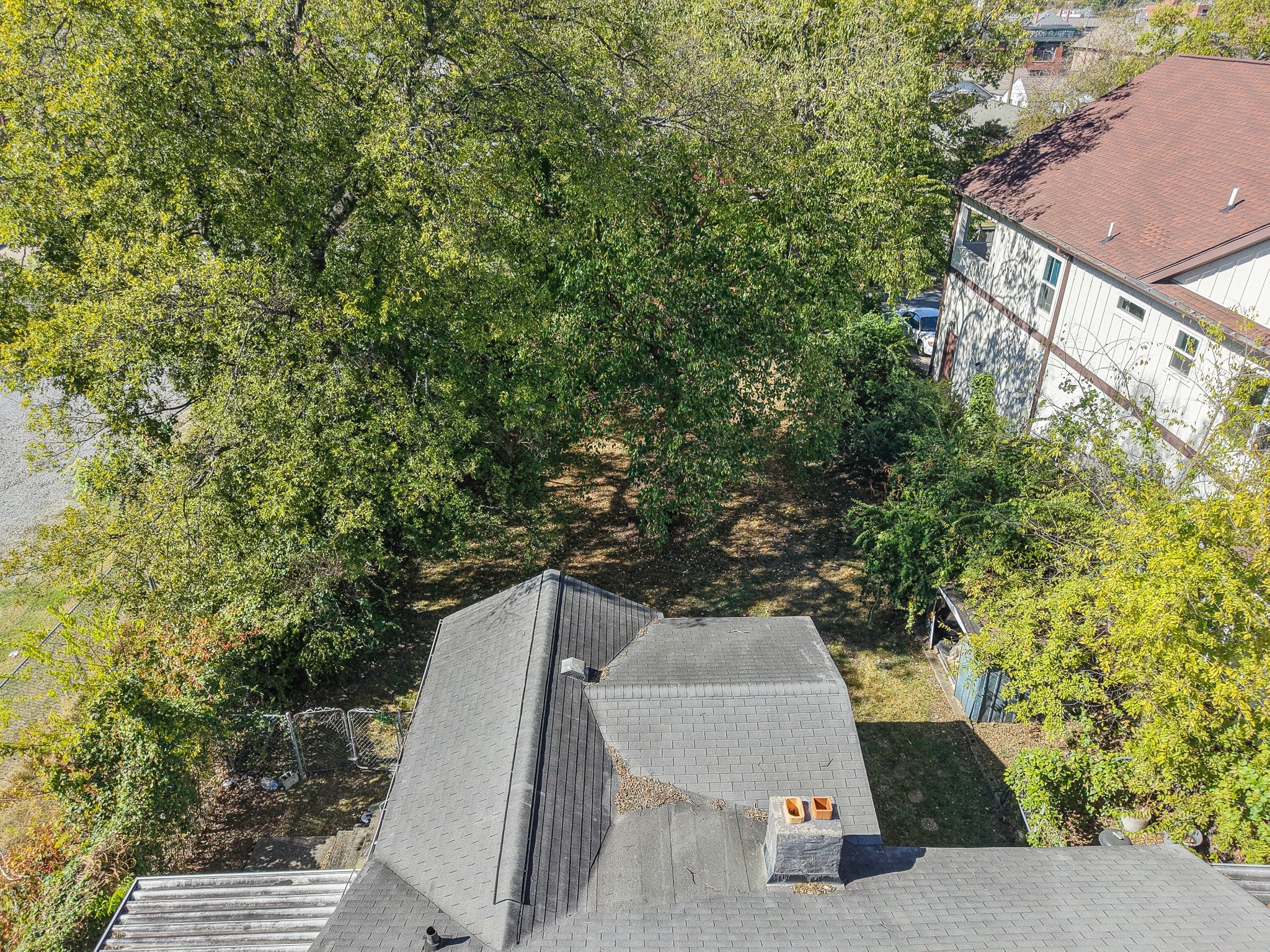 1221 14th Ave S