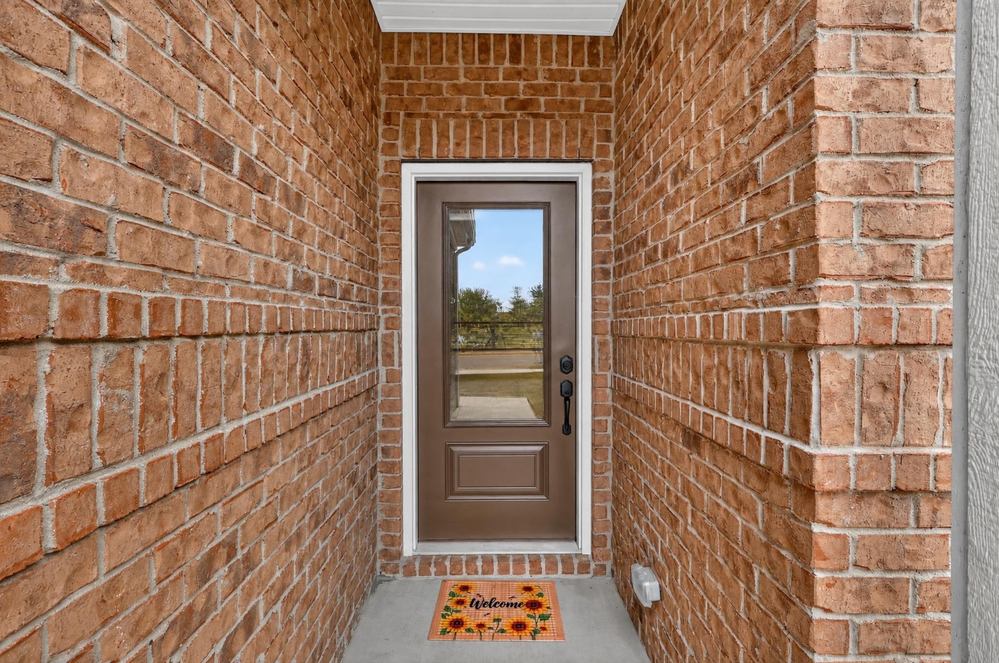 560 Fredericksburg Dr