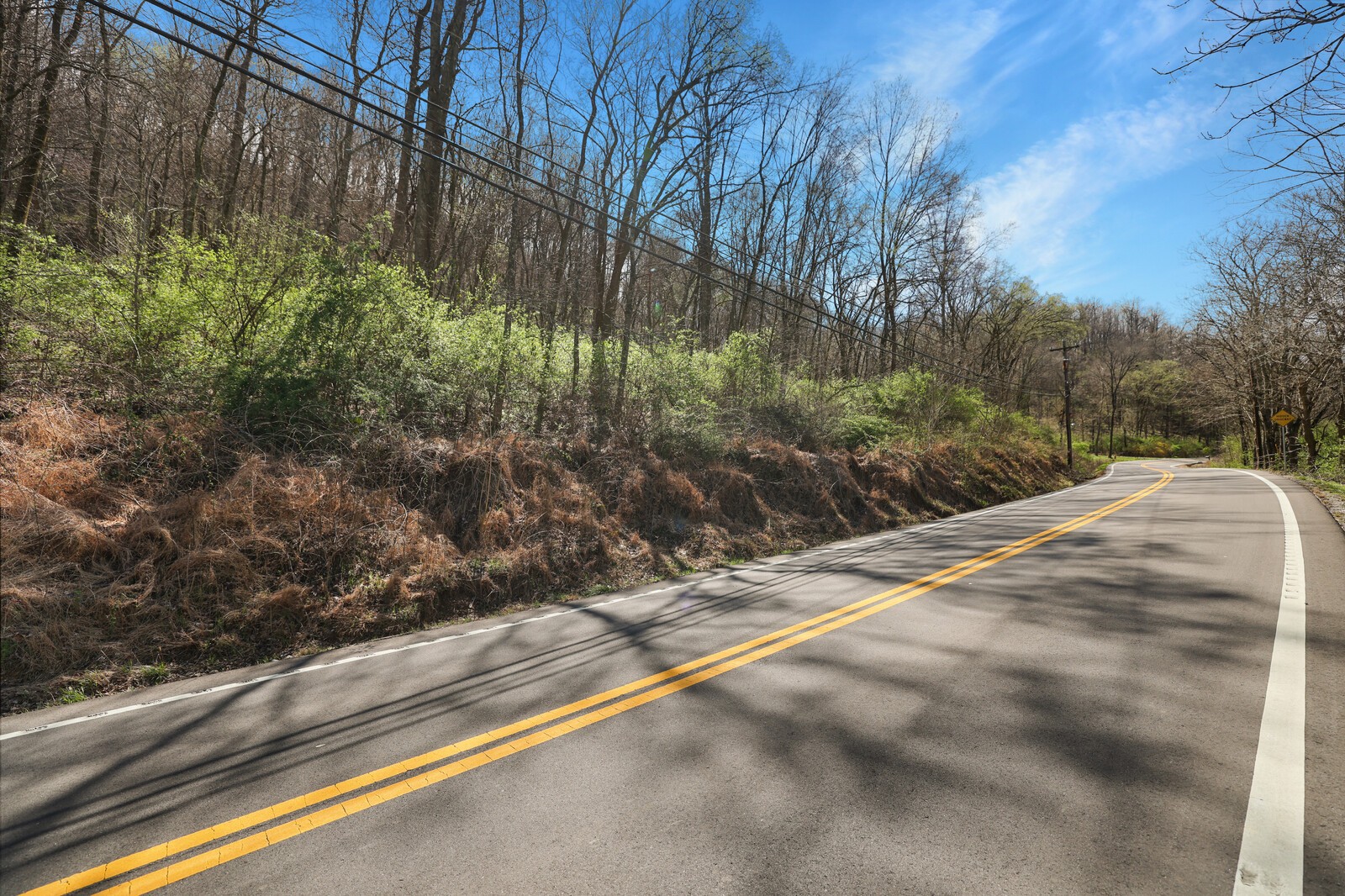 7112 River Road Pike