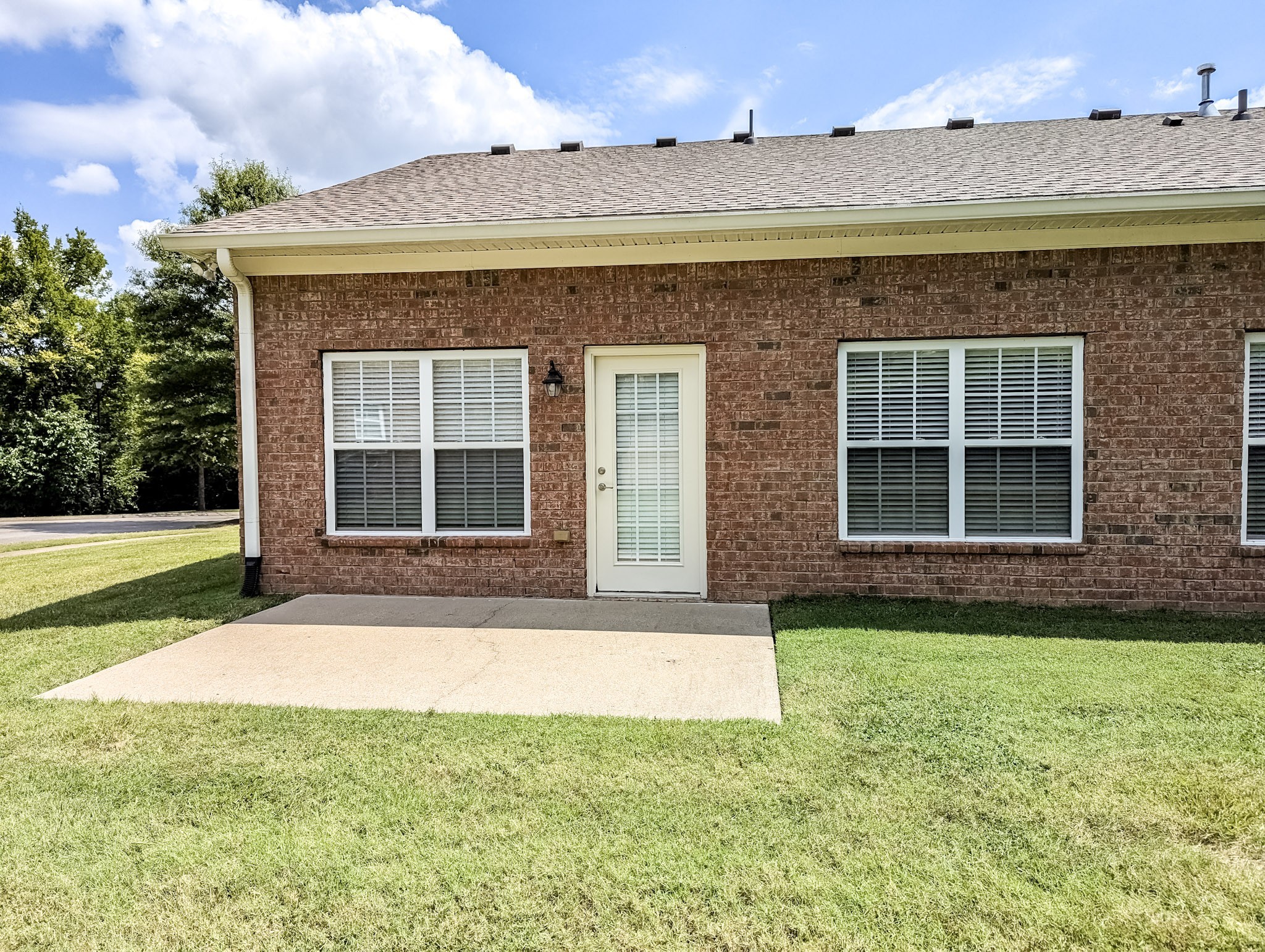 262 Wrennewood Ln, Franklin TN 37064 2-bed home, photo 13 of 30