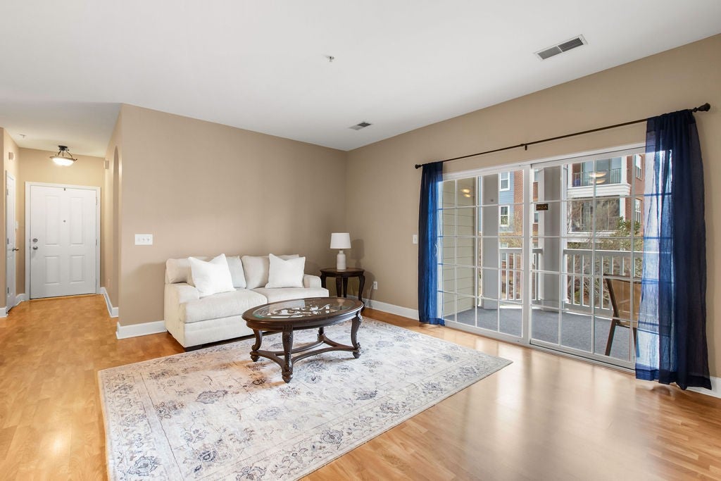 2-bed condo for sale in Nashville, TN 37211, 8045 Bienville Dr 5 8045 Bienville Dr 5, Nashville TN 37211 2-bed condo, photo 5 of 30