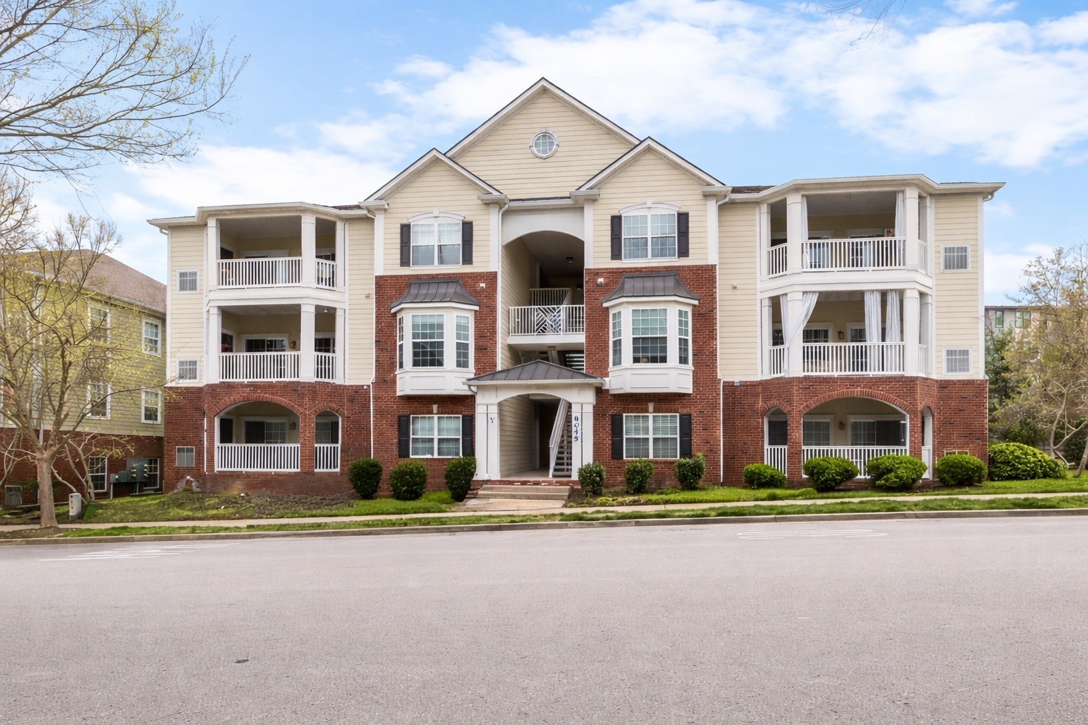 8045 Bienville Dr 5
