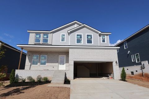 2942 Sharpstone Dr Columbia TN 38401