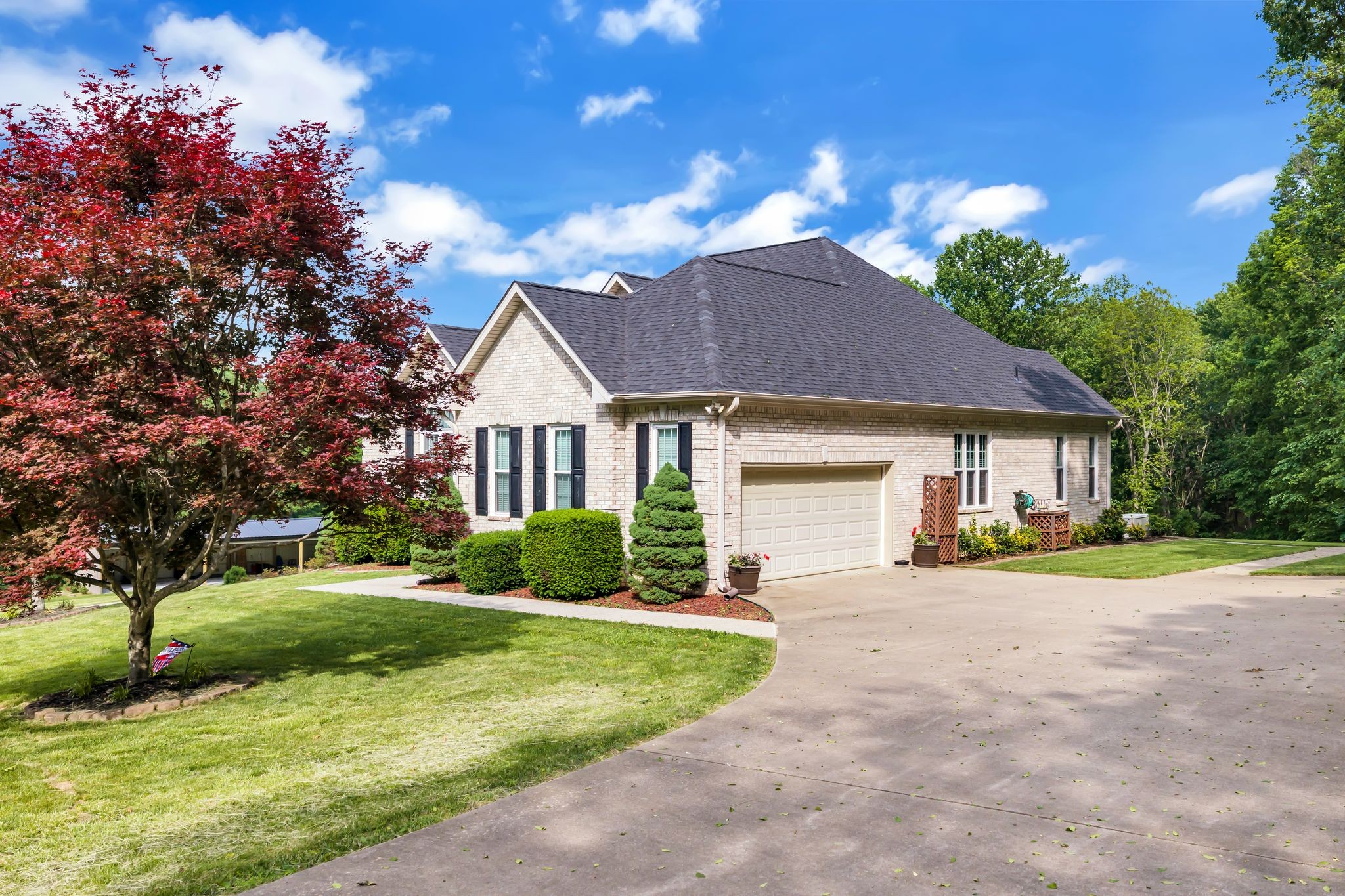 1004 Little Bartons Creek Rd