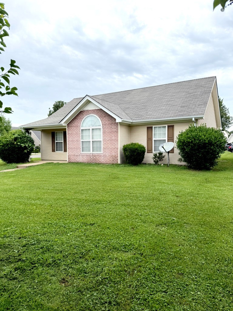 1451 Rochester Dr