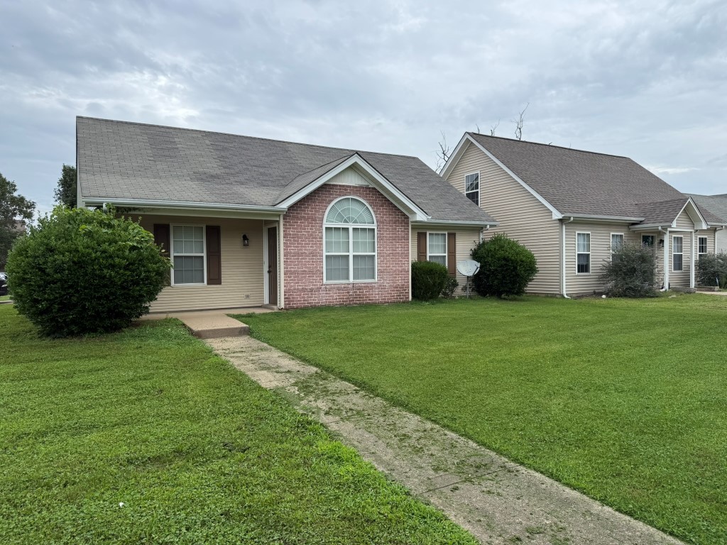 1451 Rochester Dr