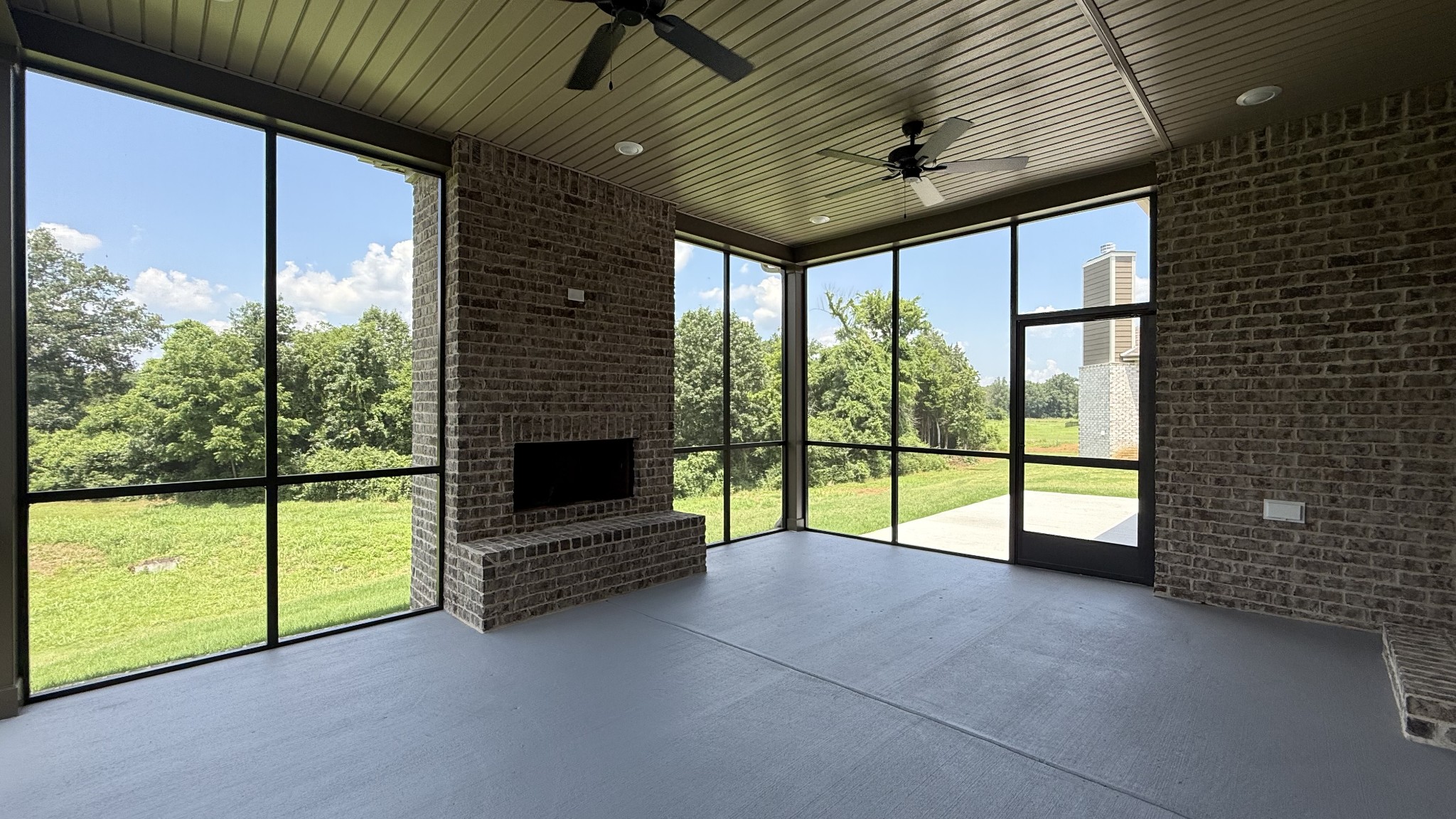 835 Stovers Glen